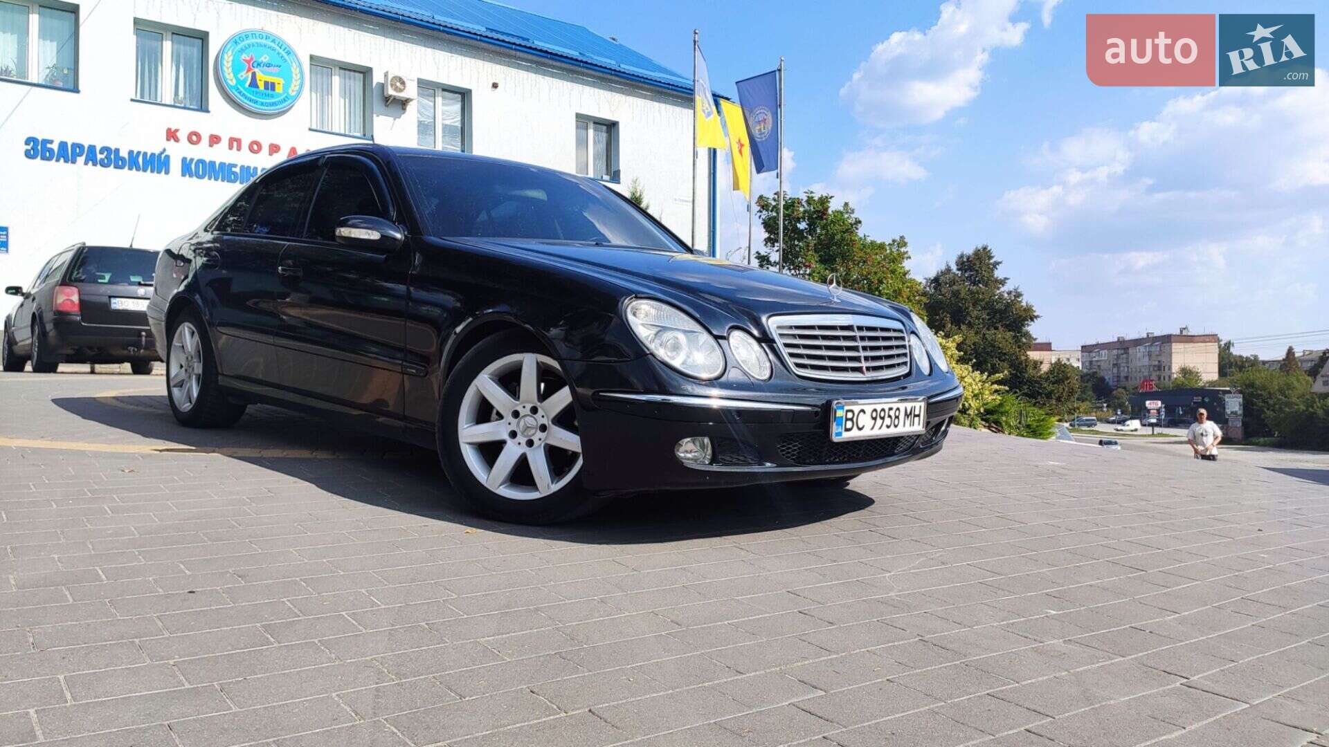 Mercedes-Benz E-Class 2003 VIN WDB2110061A439031 фото оголошення 4 з 51