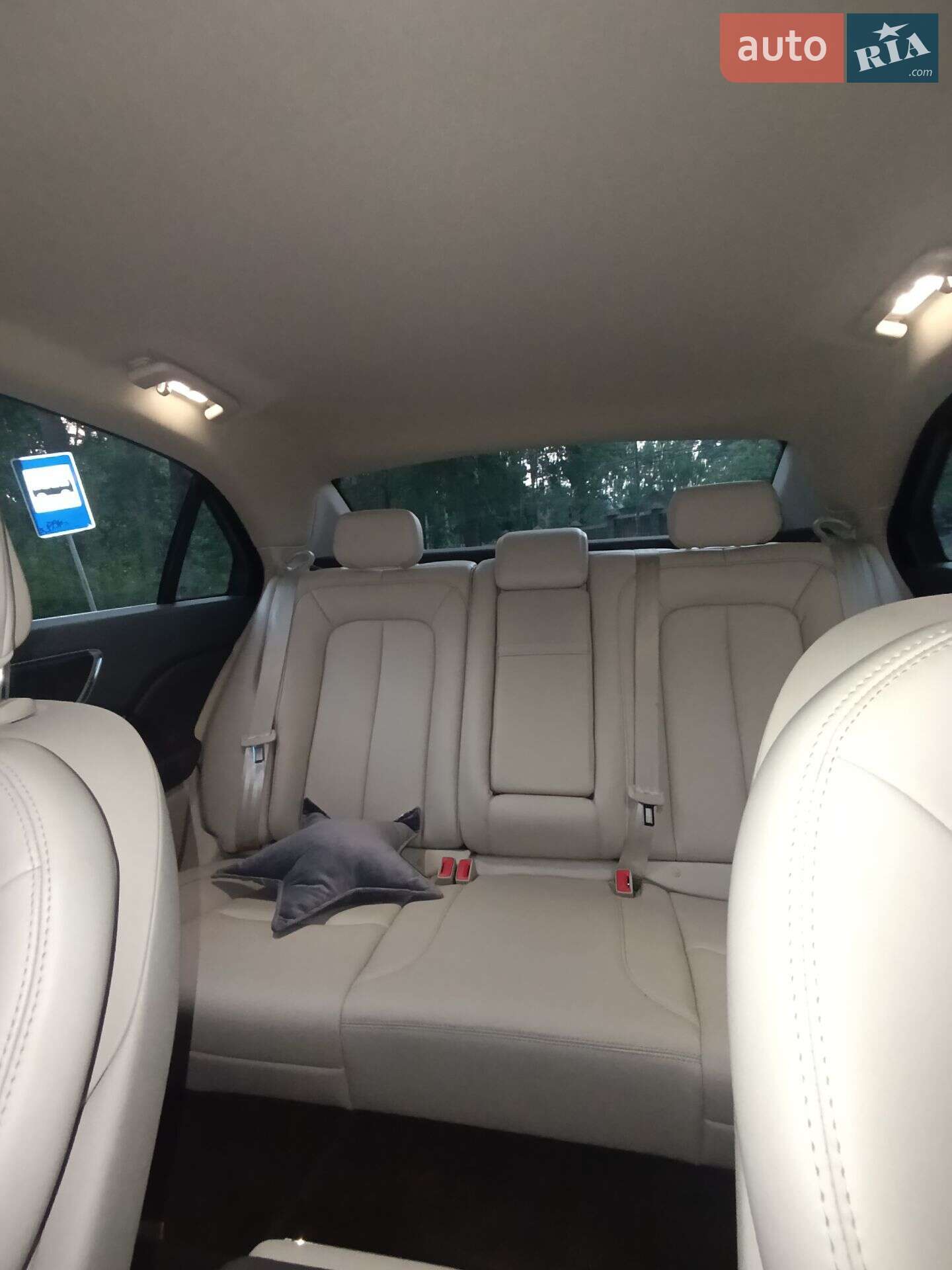 Lincoln Continental 2019 VIN 1LN6L9PK2L5602141 фото оголошення 27 з 36