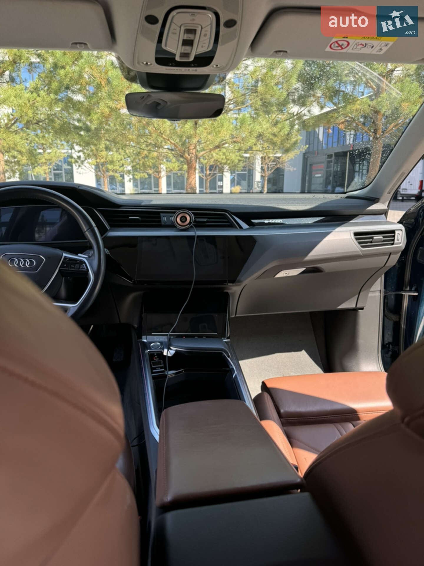 Audi e-tron 2020 VIN WAUZZZGE1LB039866 фото оголошення 12 з 18