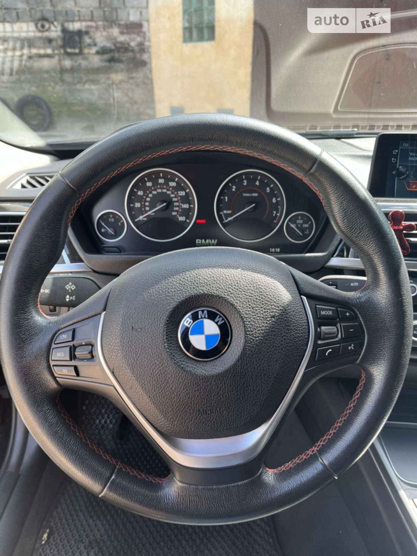 BMW 3 Series 2017 VIN WBA8A3C36HA066711 фото оголошення 8 з 13