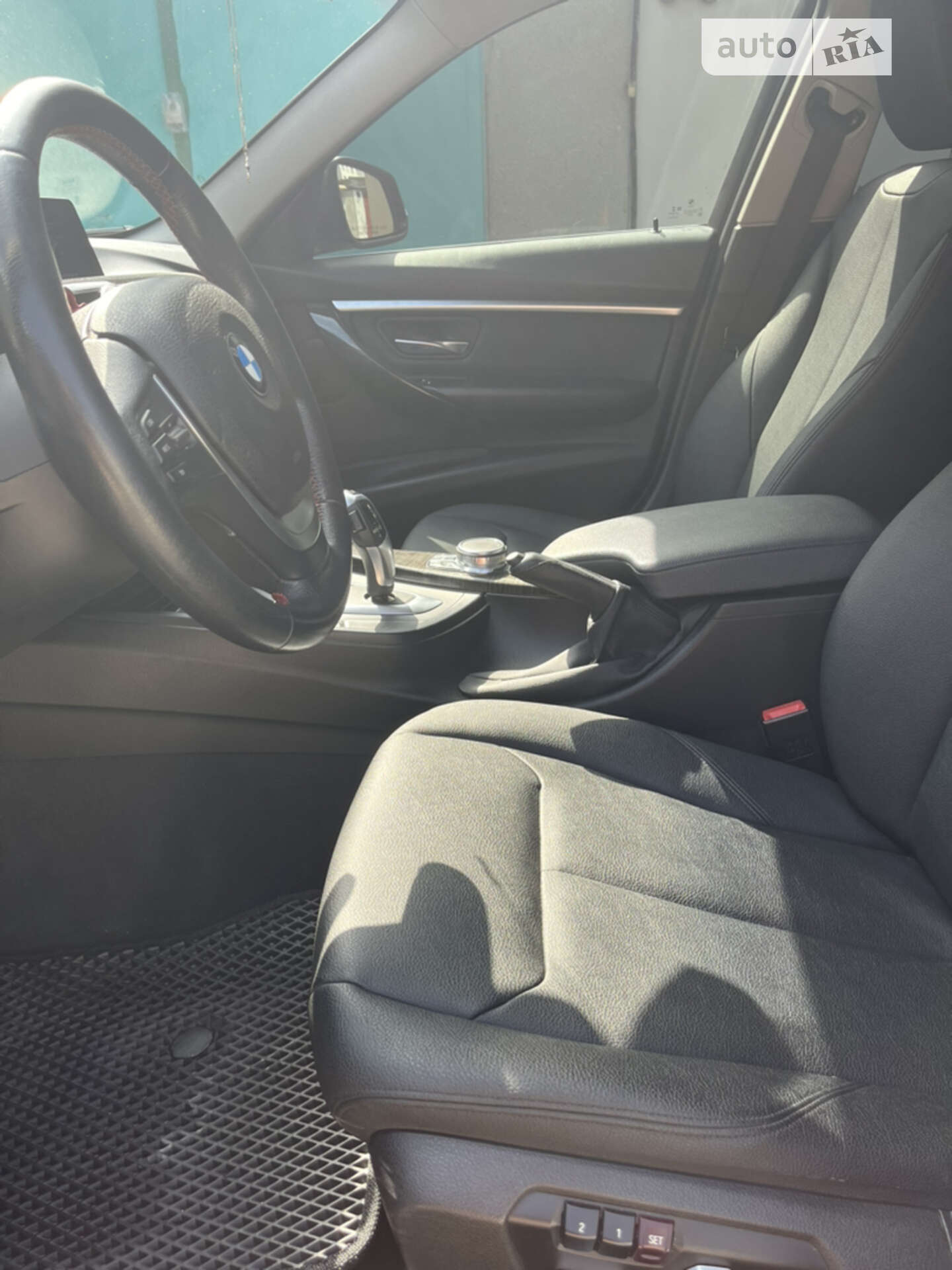 BMW 3 Series 2017 VIN WBA8A3C36HA066711 фото оголошення 12 з 13