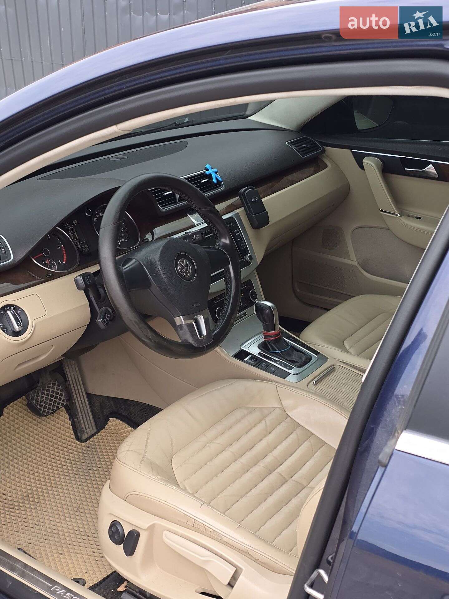 Volkswagen Passat 2011 VIN WVWZZZ3CZBP331253 фото оголошення 7 з 9