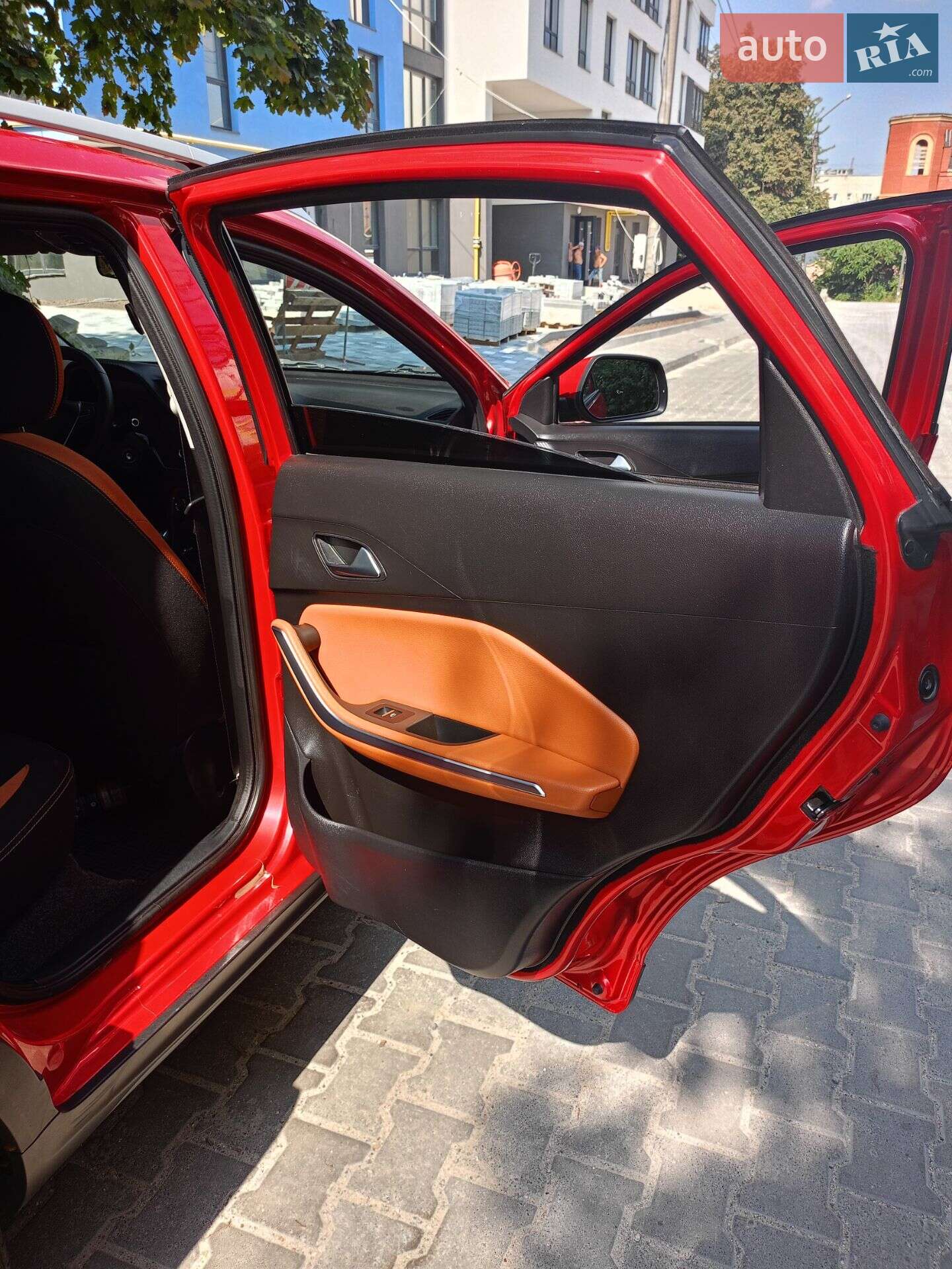 Chery Tiggo 2 2018 VIN LVVDB11B0JE033687 фото оголошення 3 з 13