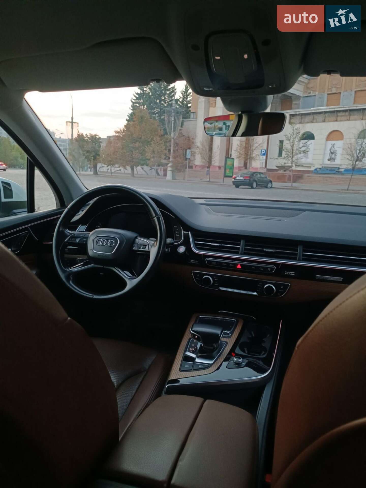 Audi Q7 2017 VIN WAUZZZ4M8HD040844 фото оголошення 2 з 11