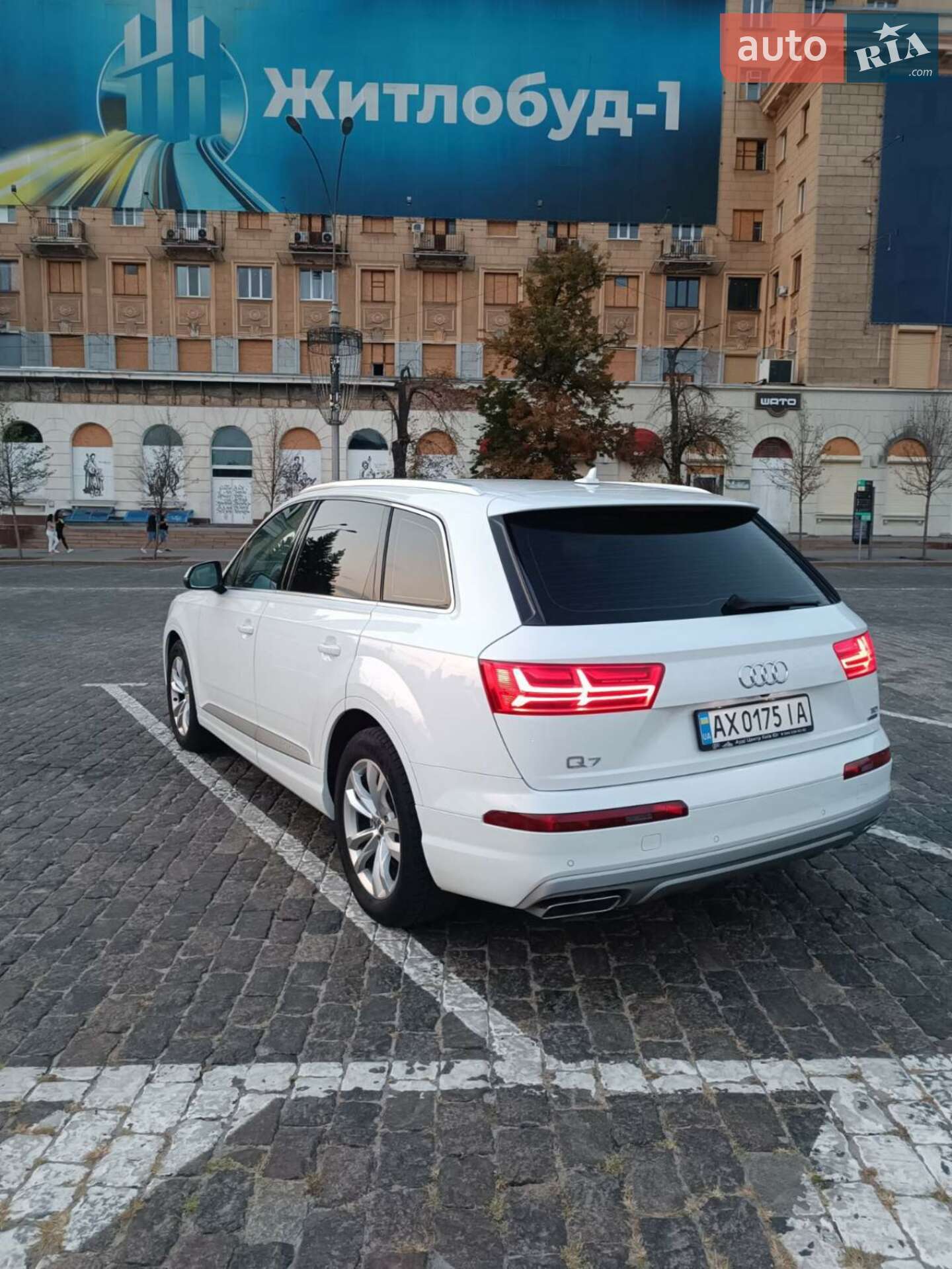 Audi Q7 2017 VIN WAUZZZ4M8HD040844 фото оголошення 5 з 11