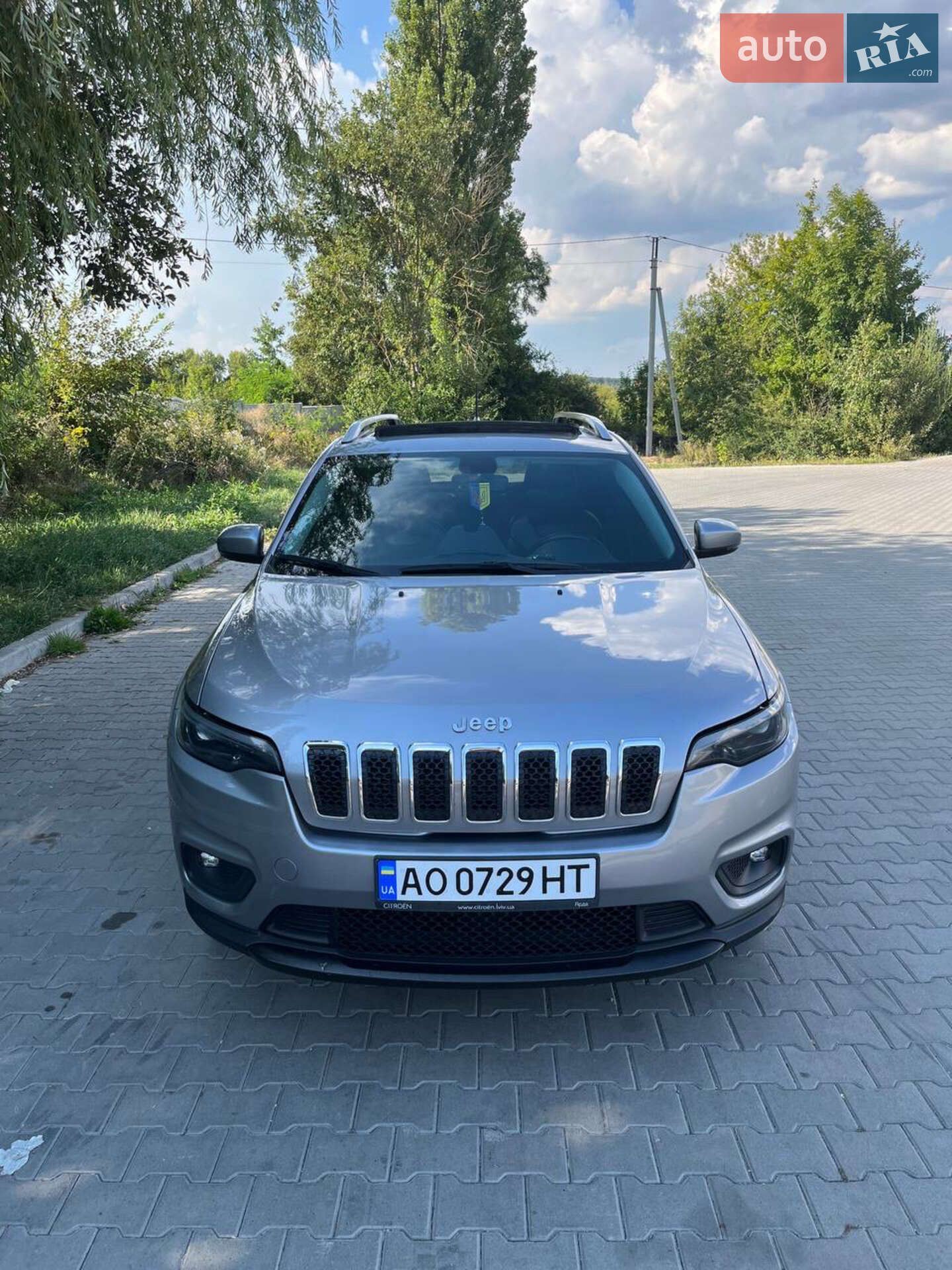 Jeep Cherokee 2019 VIN 1C4PJMLB0KD104290 фото оголошення 31 з 35