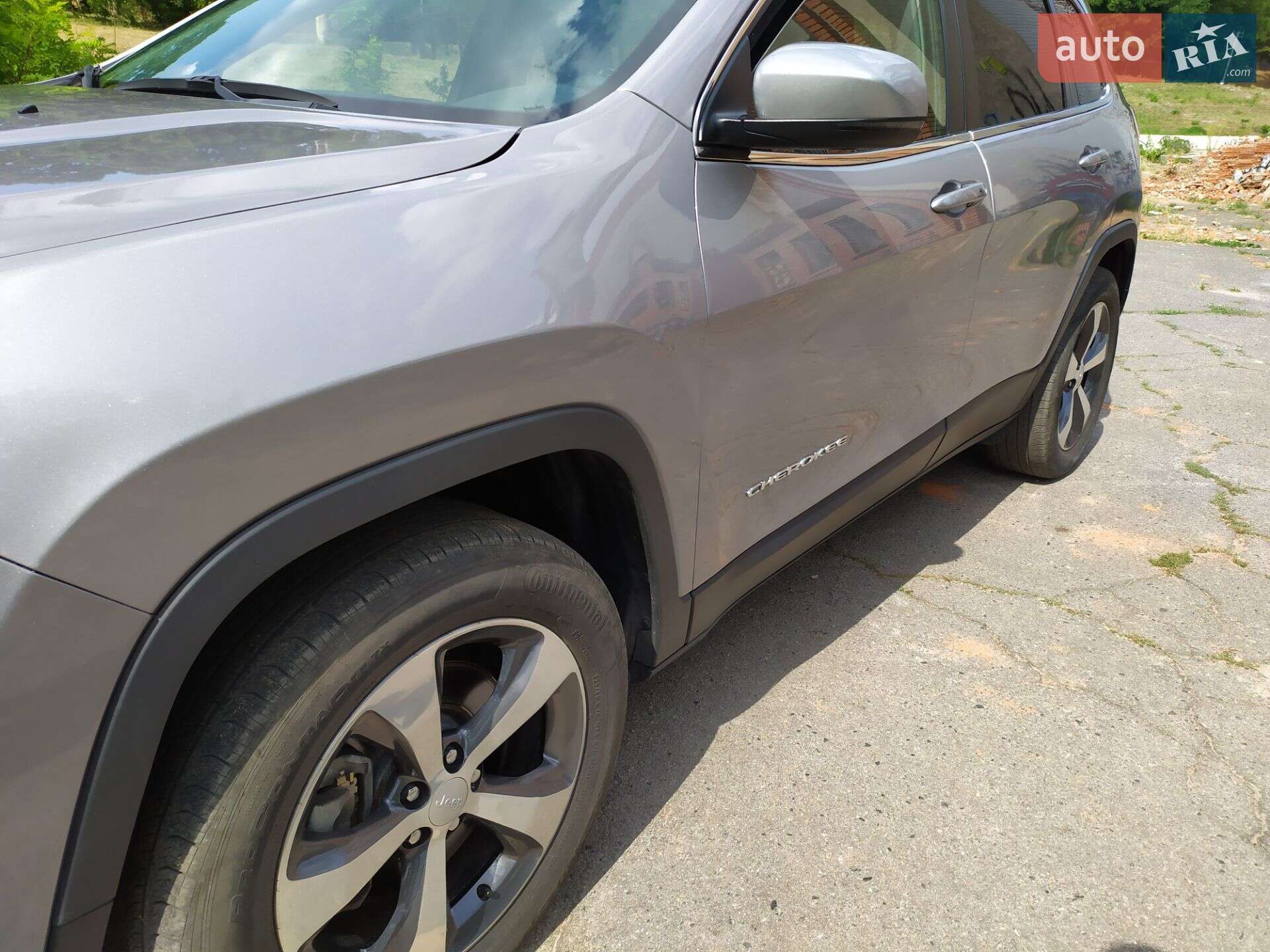 Jeep Cherokee 2019 VIN 1C4PJMDX9LD580260 фото оголошення 3 з 49