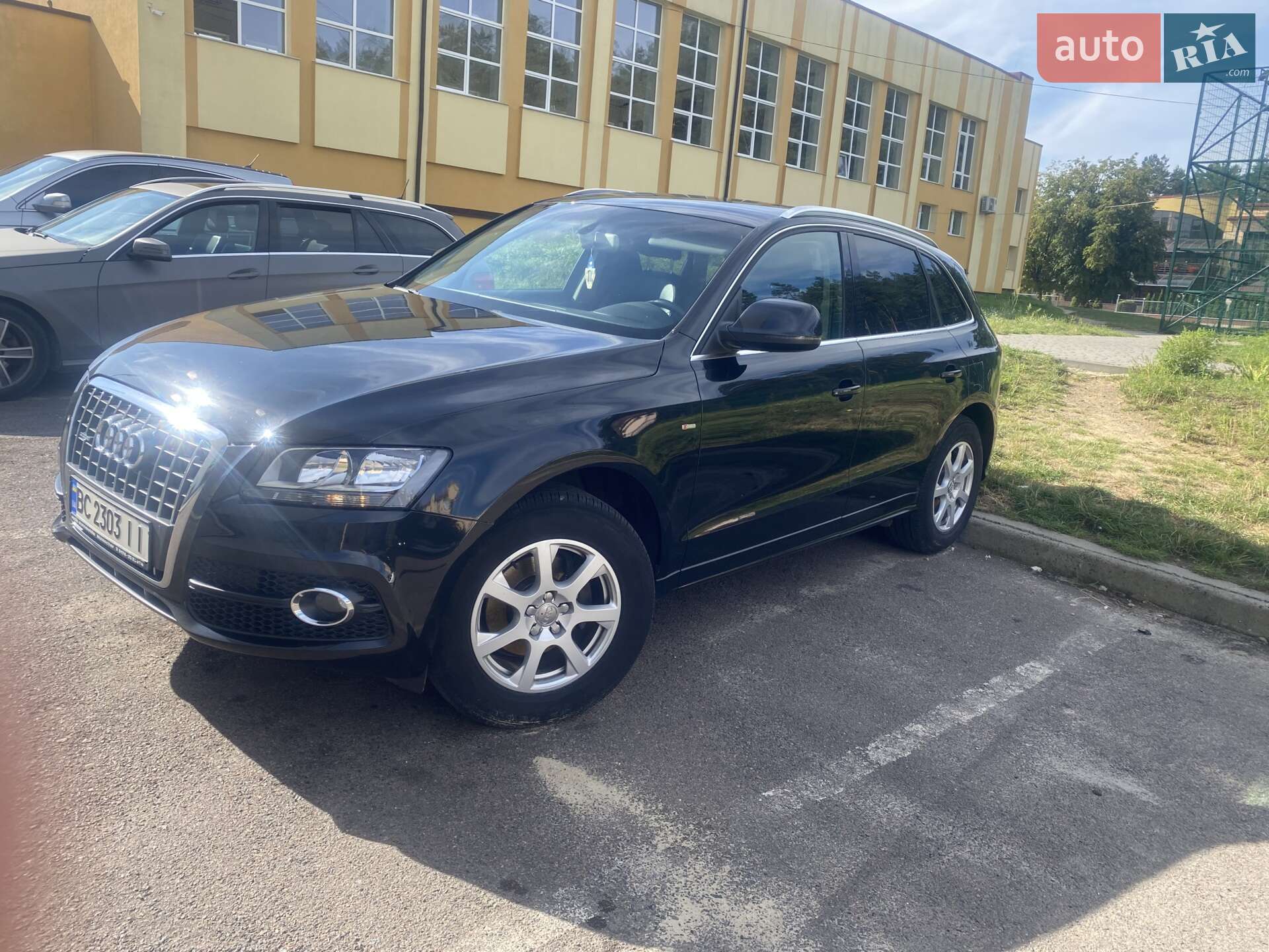 Audi Q5 2010 VIN WAUZZZ8R5BA005600 фото оголошення 6 з 18