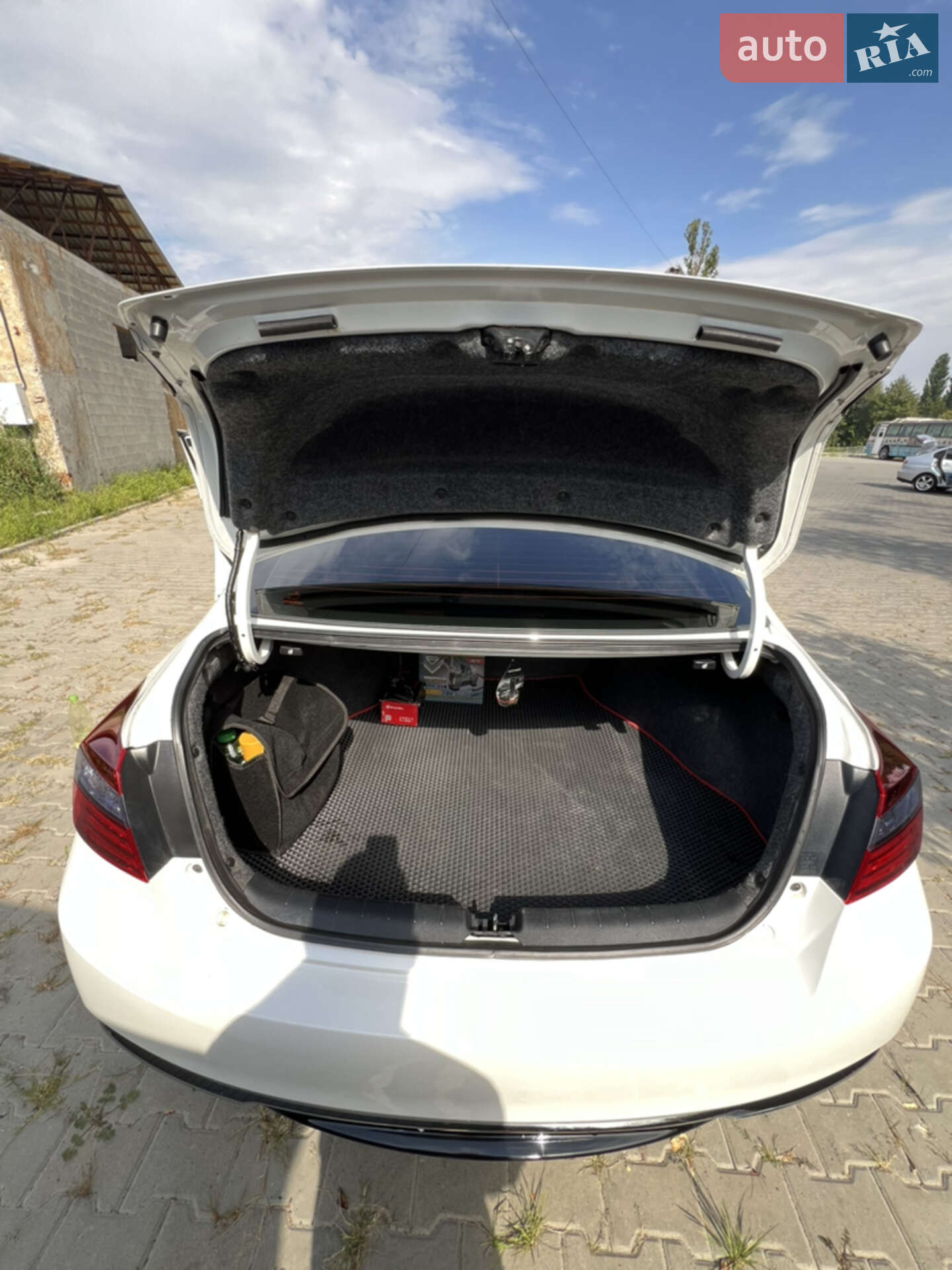 Honda Accord 2016 VIN 1HGCR2F58GA239741 фото оголошення 47 з 54