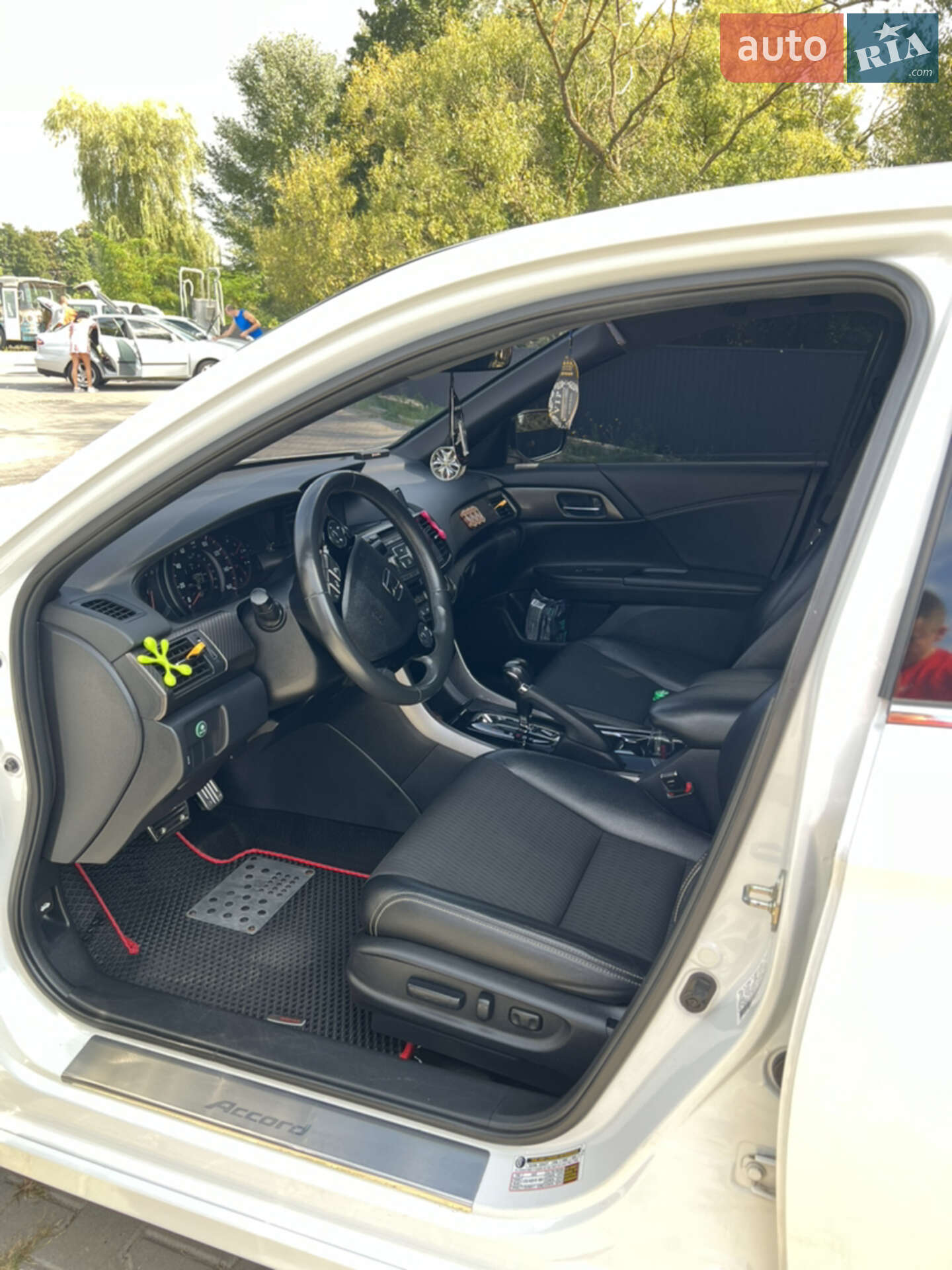 Honda Accord 2016 VIN 1HGCR2F58GA239741 фото оголошення 49 з 54