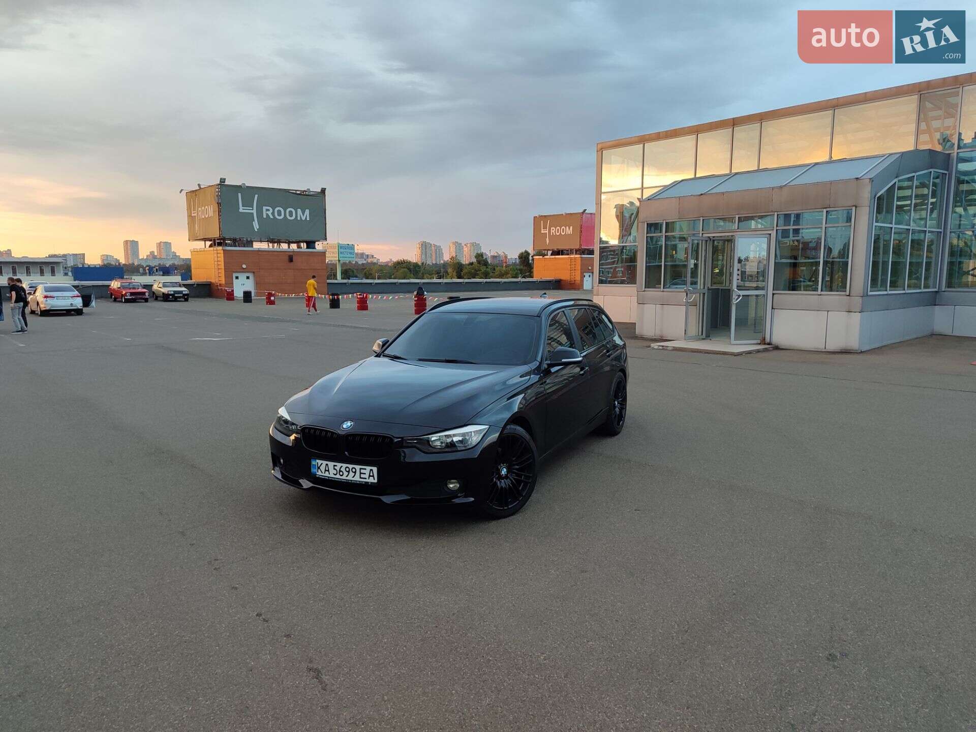 BMW 3 Series 2013 VIN WBA3K11010F824885 фото оголошення 3 з 57