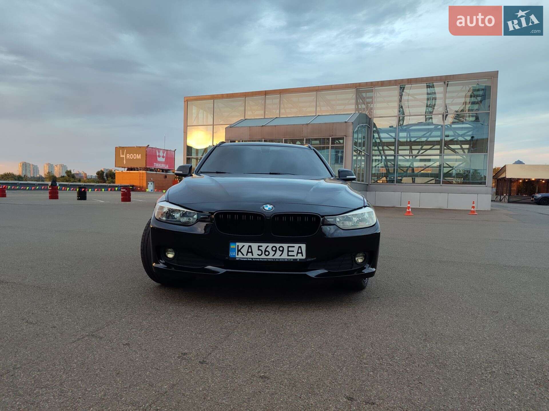 BMW 3 Series 2013 VIN WBA3K11010F824885 фото оголошення 8 з 57