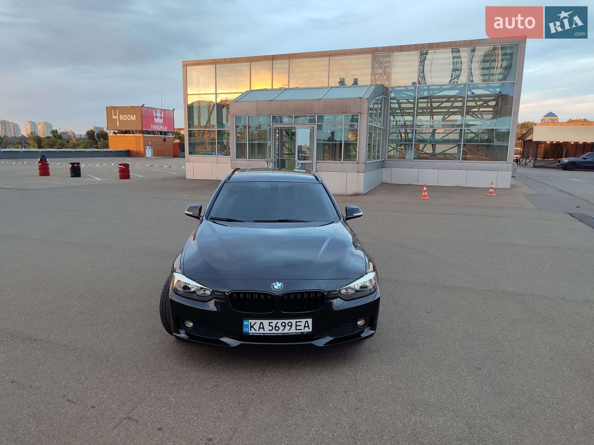 BMW 3 Series 2013 VIN WBA3K11010F824885 фото оголошення 9 з 57