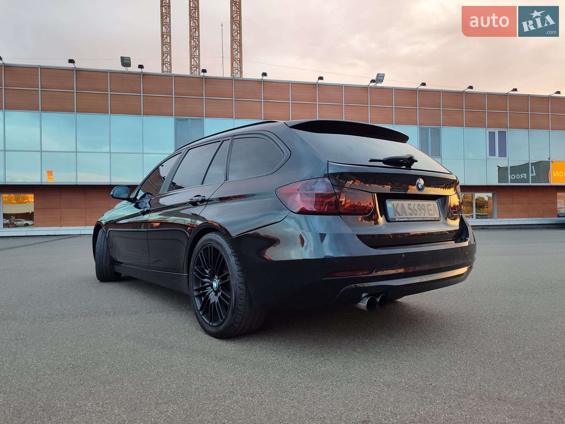 BMW 3 Series 2013 VIN WBA3K11010F824885 фото оголошення 18 з 57