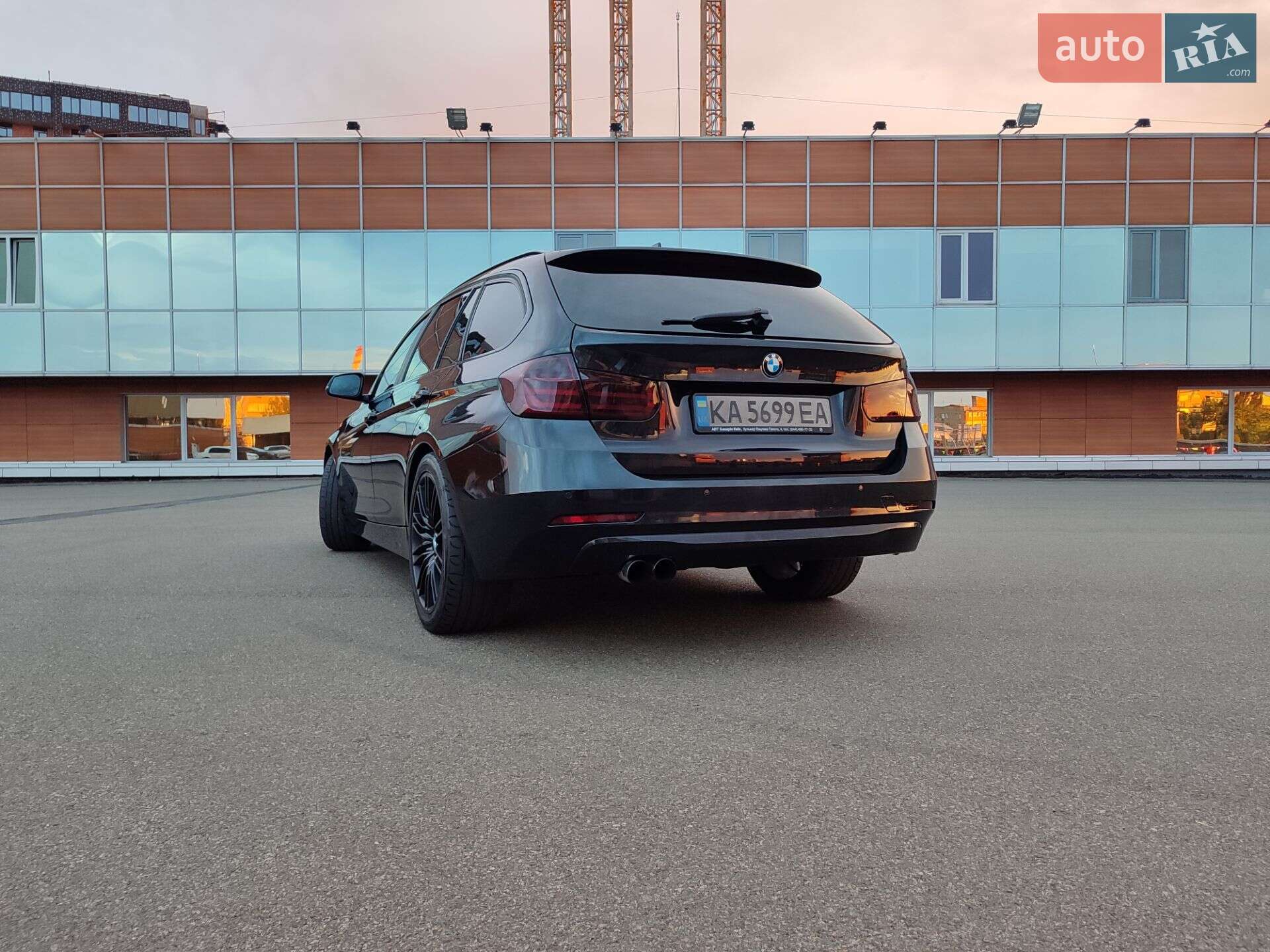 BMW 3 Series 2013 VIN WBA3K11010F824885 фото оголошення 20 з 57