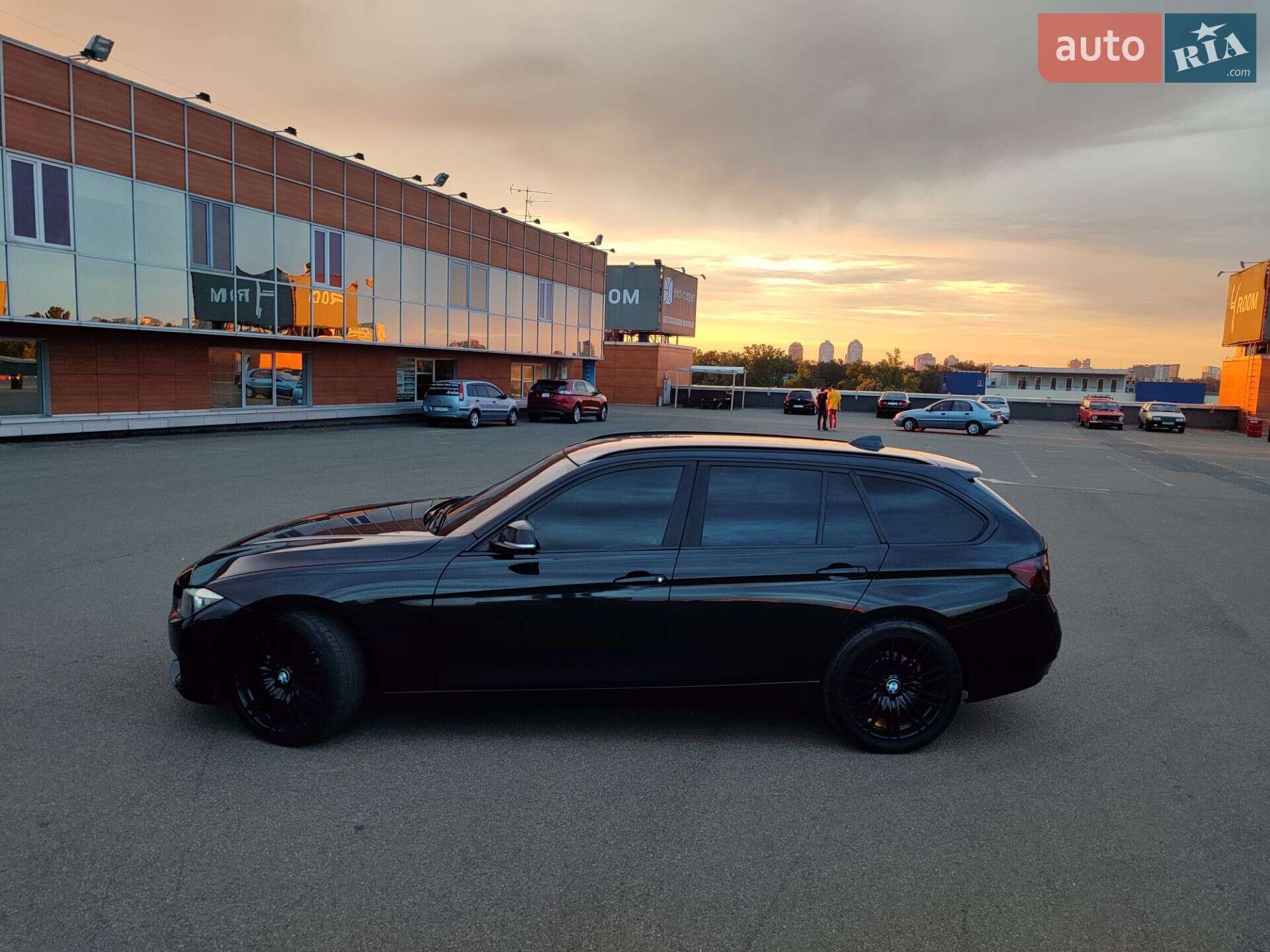 BMW 3 Series 2013 VIN WBA3K11010F824885 фото оголошення 28 з 57