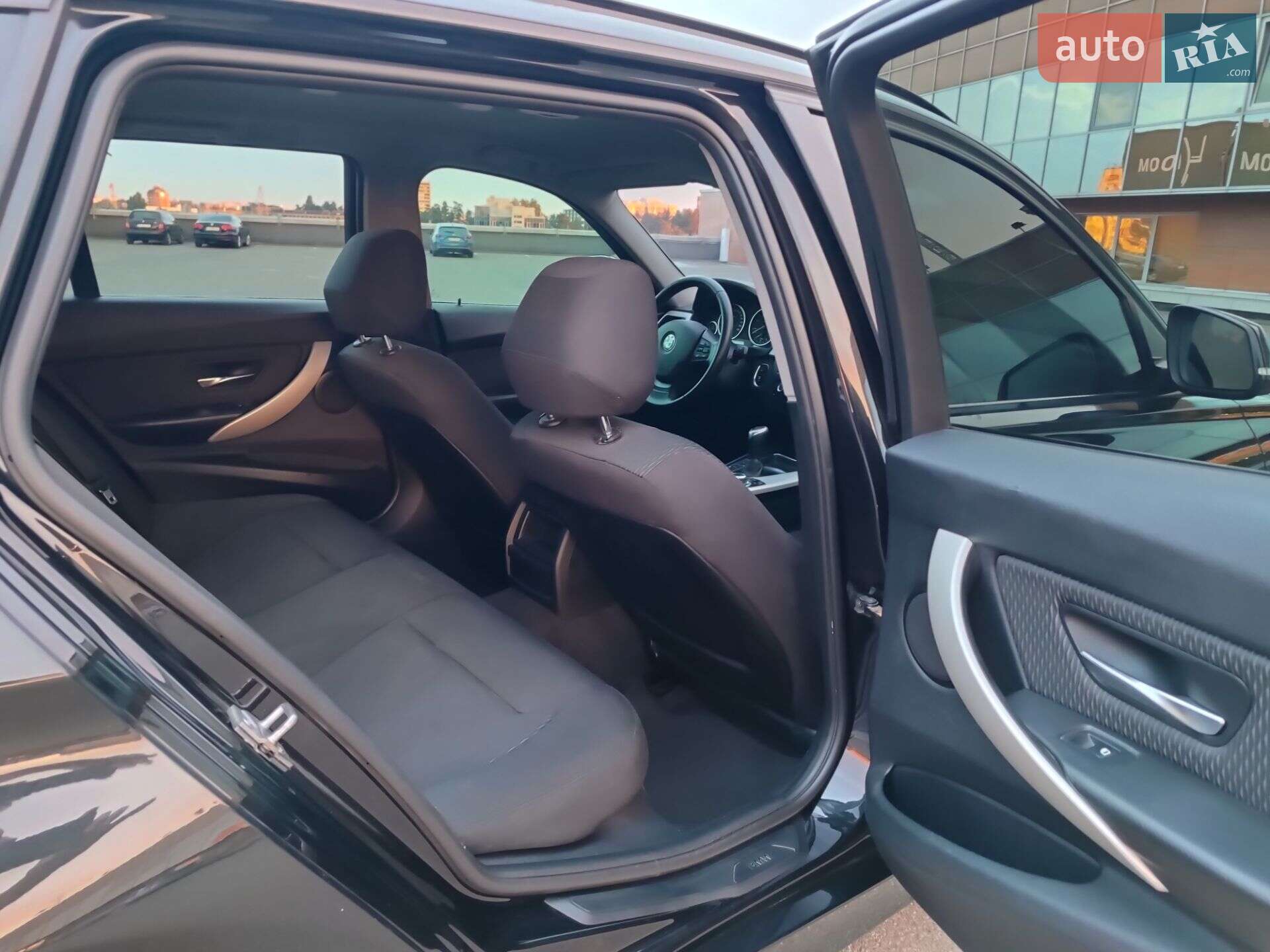 BMW 3 Series 2013 VIN WBA3K11010F824885 фото оголошення 34 з 57