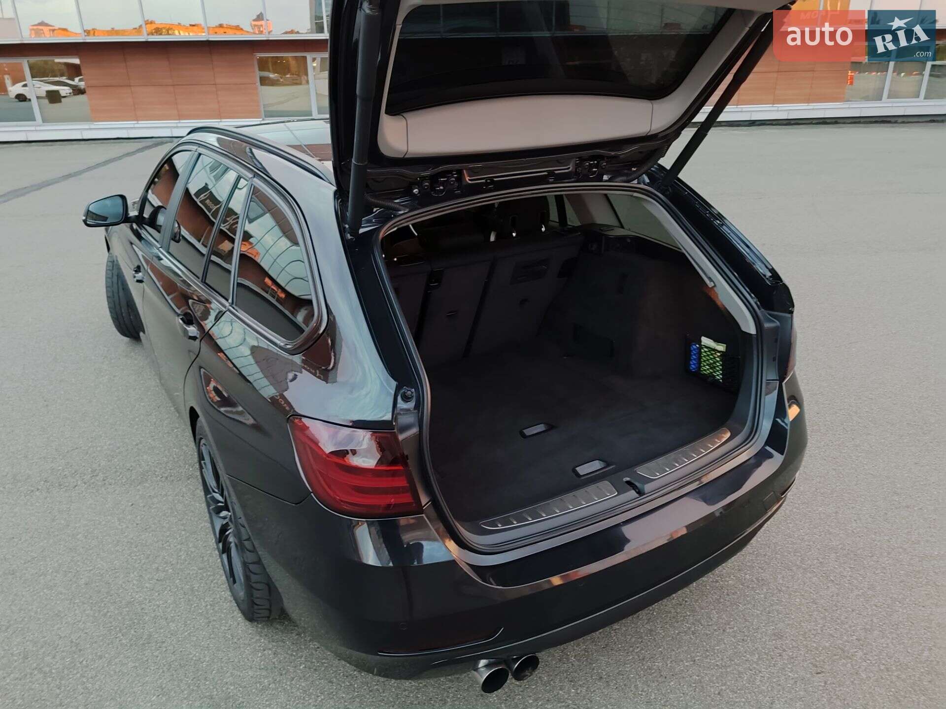 BMW 3 Series 2013 VIN WBA3K11010F824885 фото оголошення 37 з 57
