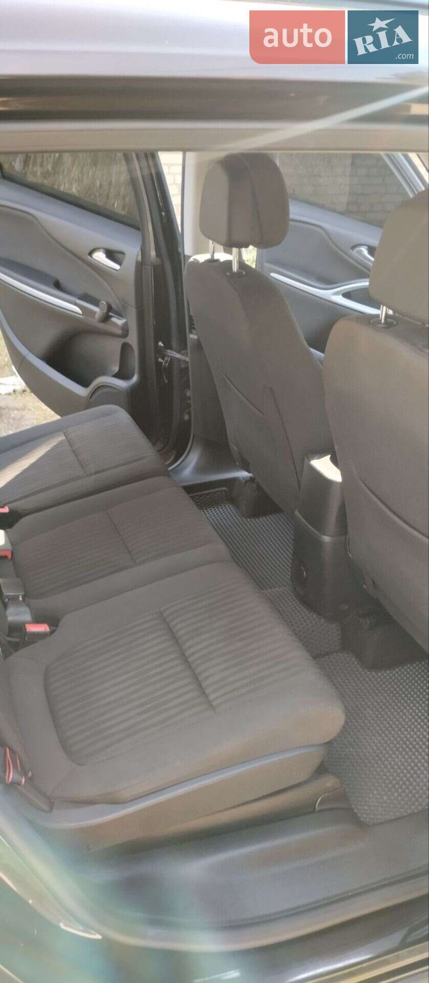 Opel Zafira Tourer 2012 VIN W0LPD9EL8C2080245 фото оголошення 2 з 12