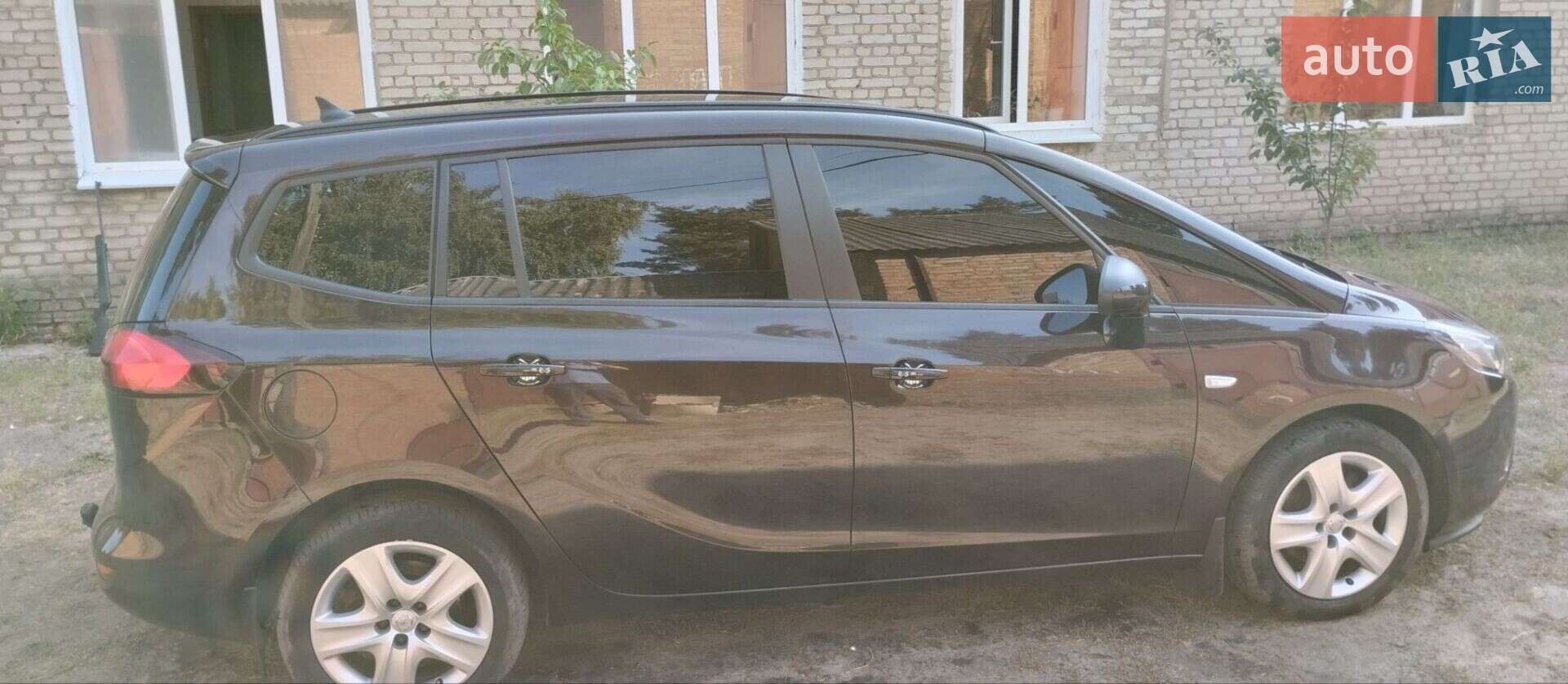 Opel Zafira Tourer 2012 VIN W0LPD9EL8C2080245 фото оголошення 8 з 12