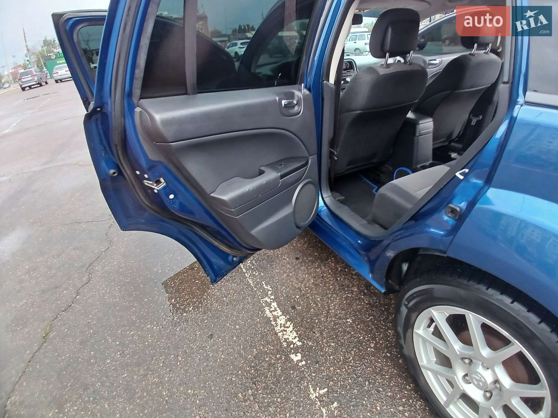 Dodge Caliber 2010 VIN 1B3CB3HA3AD544302 фото оголошення 9 з 21