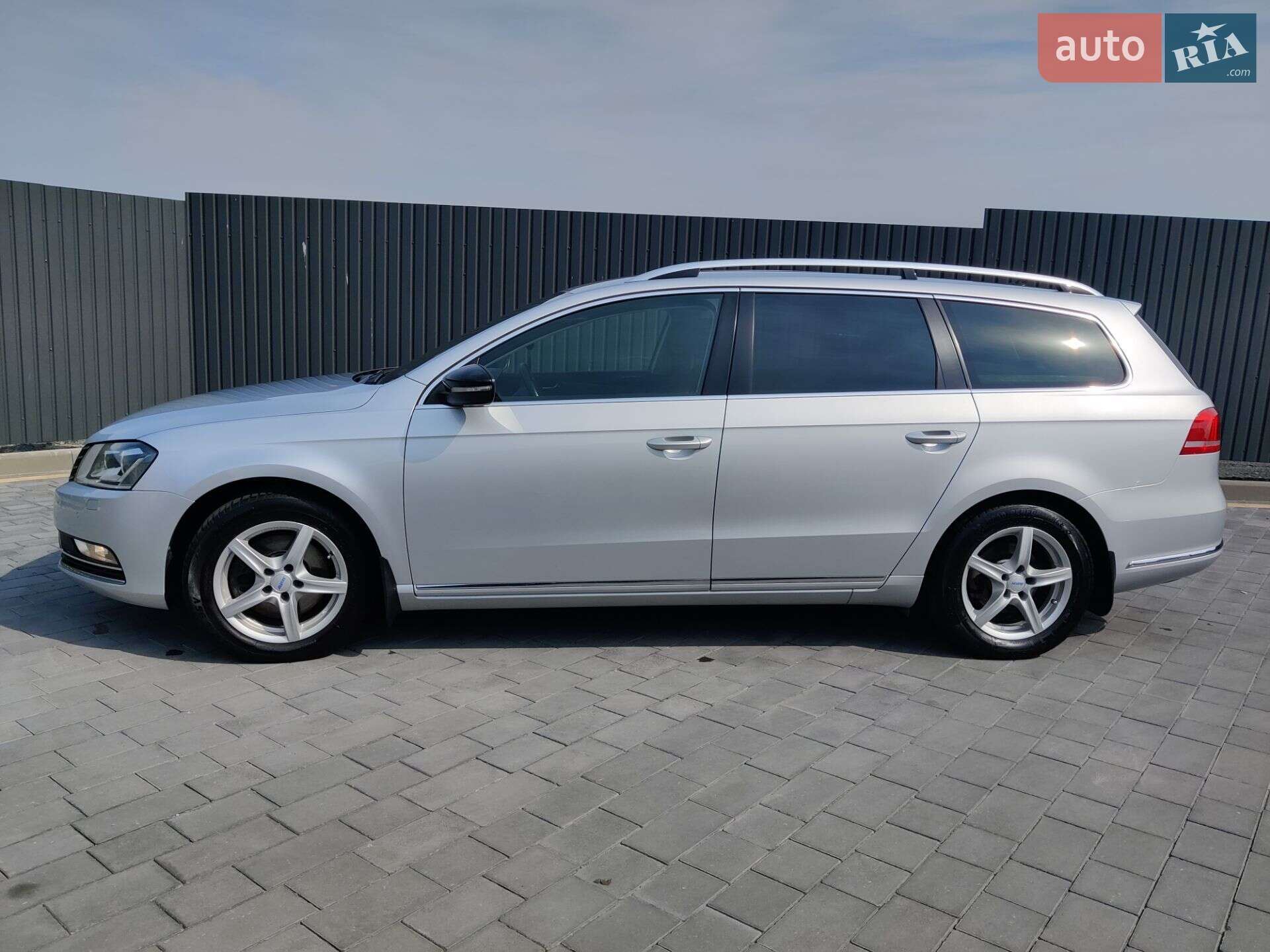 Volkswagen Passat 2014 VIN WVWZZZ3CZFE009266 фото оголошення 11 з 21