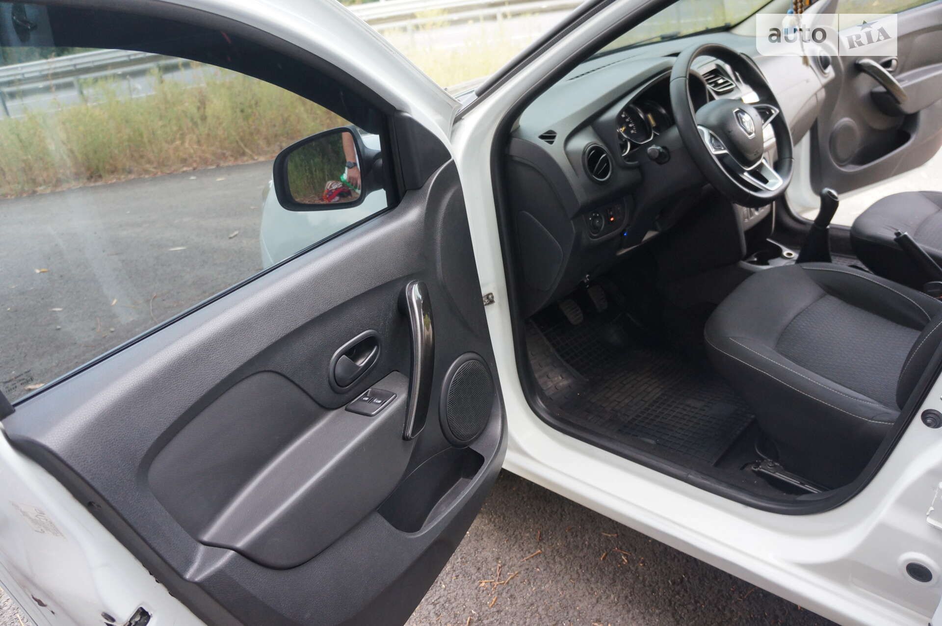 Renault Logan 2019 VIN VF14SRUC464175424 фото оголошення 14 з 17