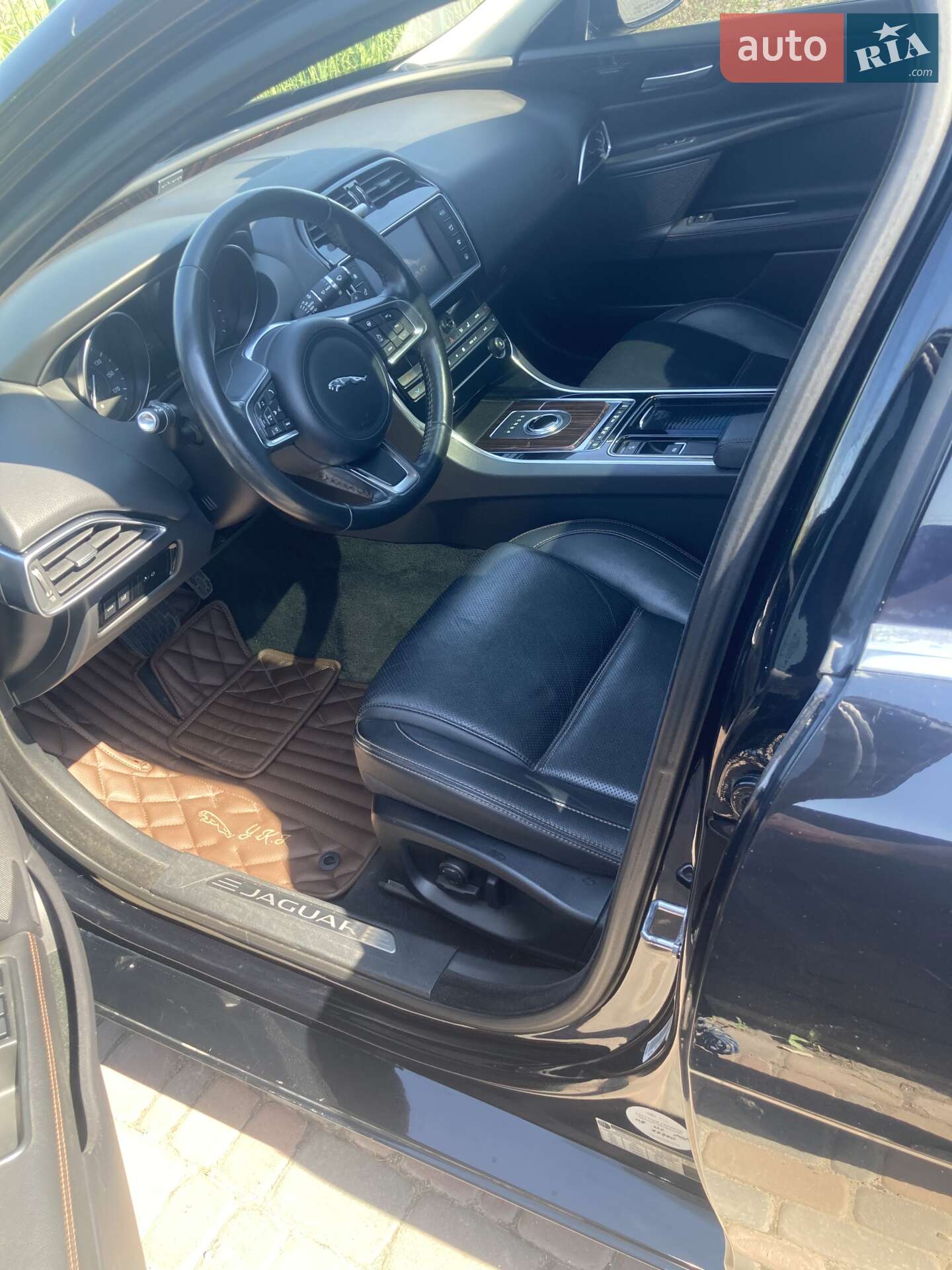 Jaguar XE 2018 VIN SAJAK4GX1JCP40148 фото оголошення 21 з 32