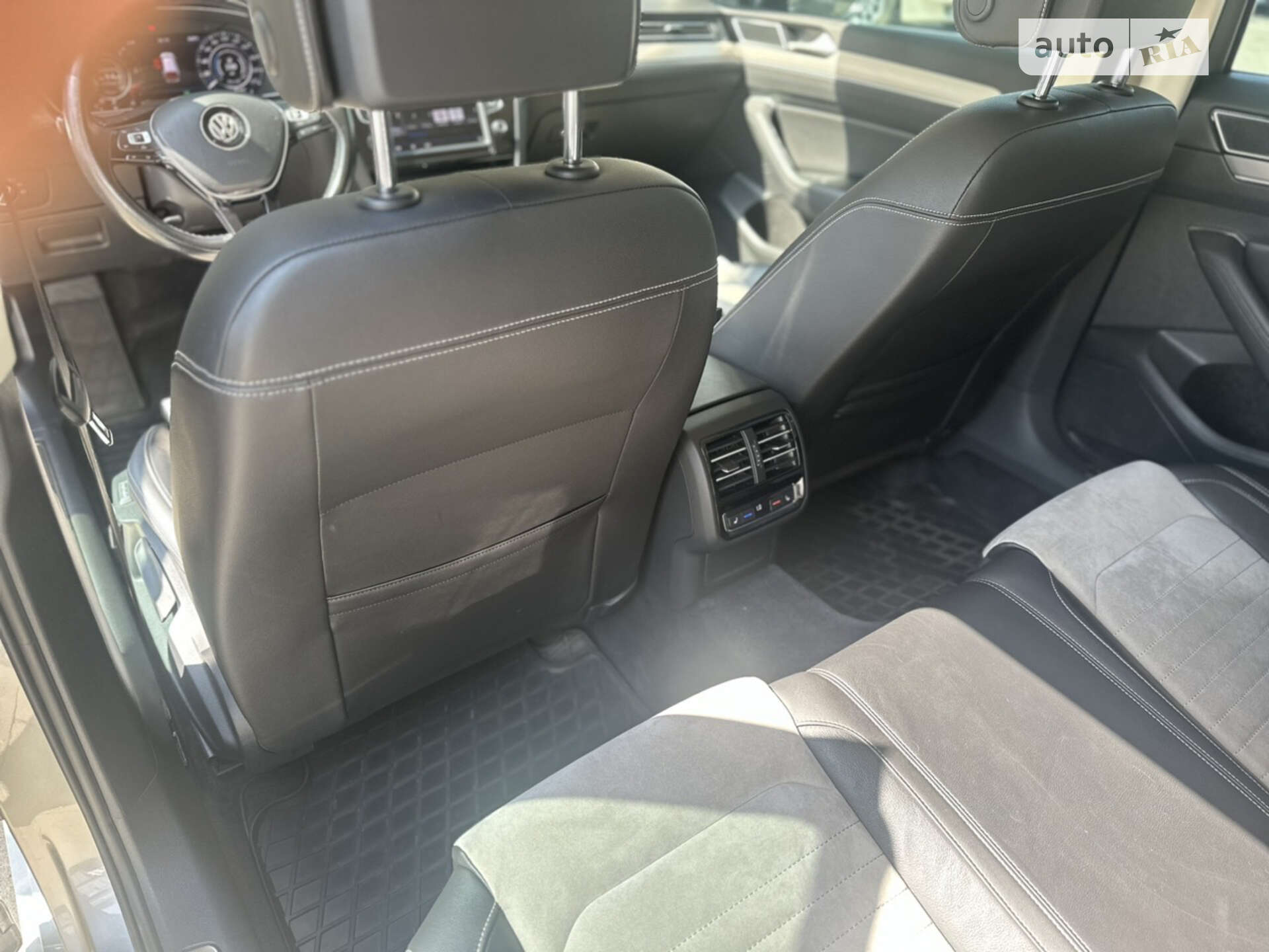 Volkswagen Passat 2016 VIN WVWZZZ3CZHE070549 фото оголошення 10 з 12