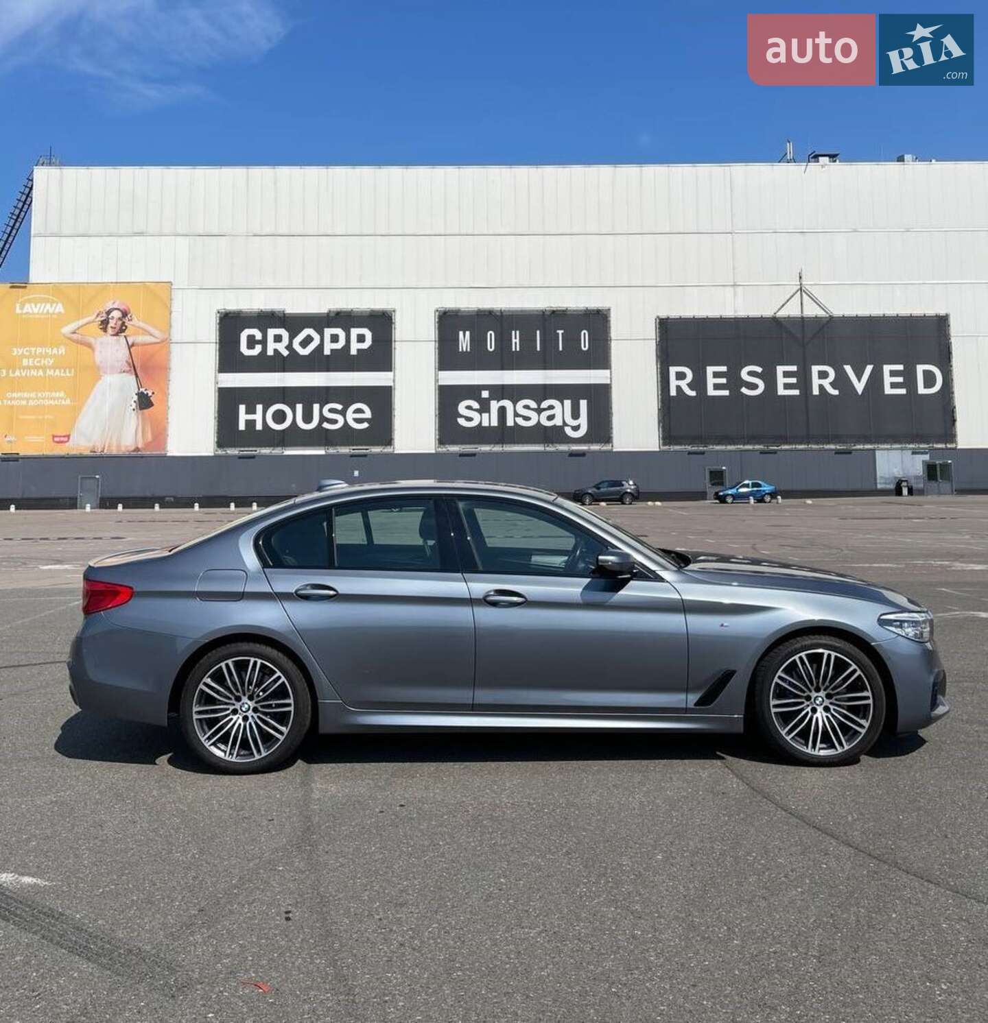 BMW 5 Series 2018 VIN WBAJA710X0B090316 фото оголошення 8 з 16