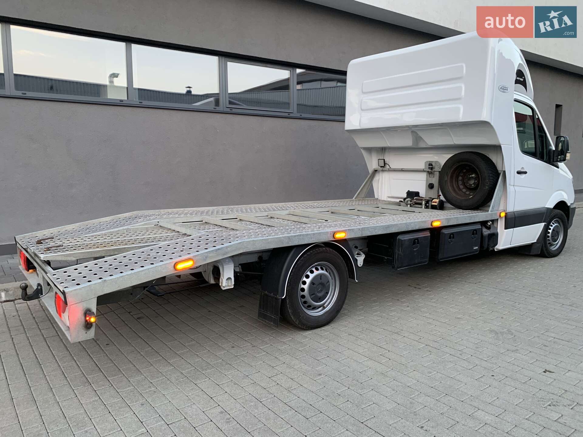 Mercedes-Benz Sprinter 2017 VIN WDB9061351N744994 фото оголошення 8 з 42