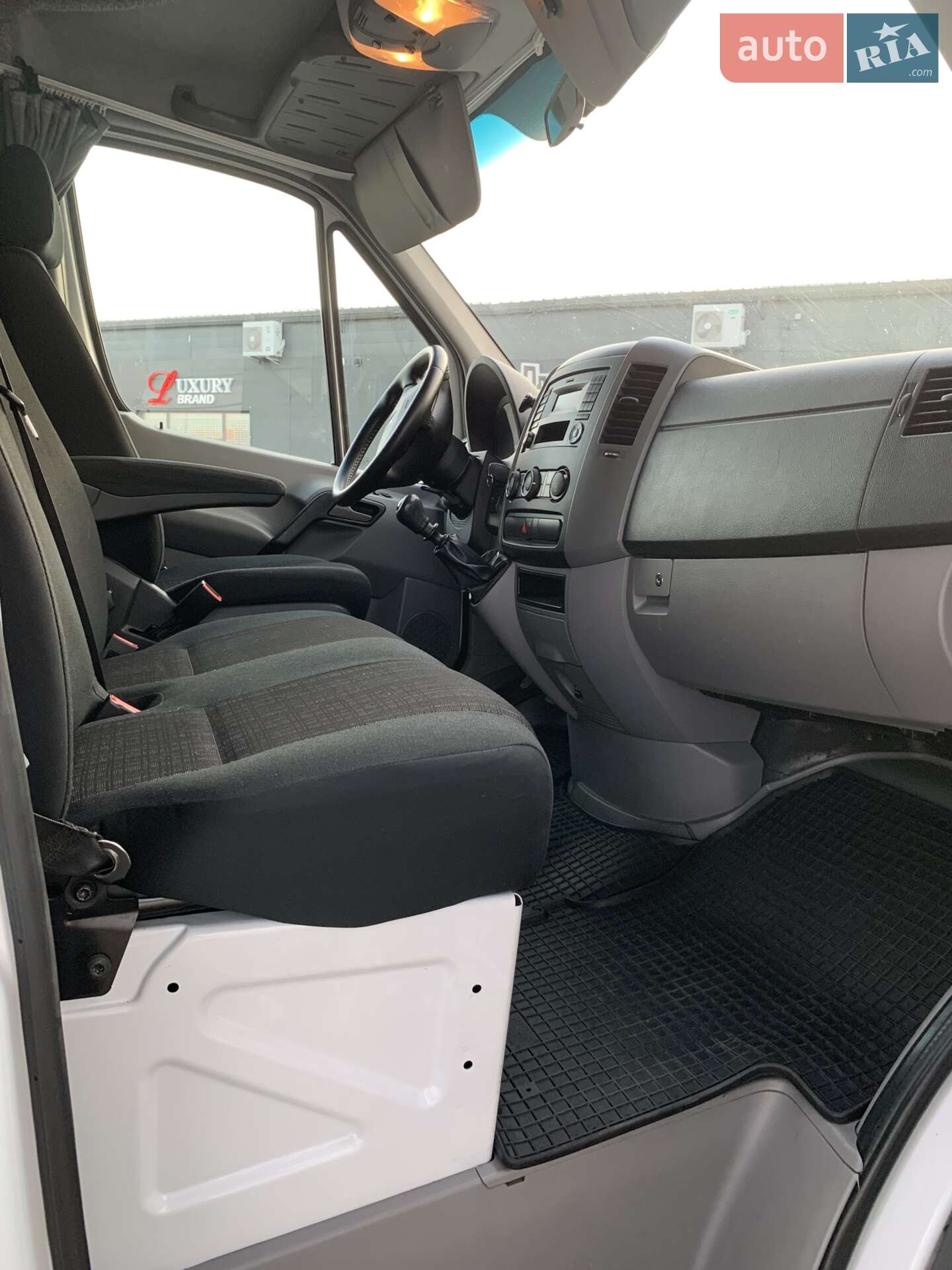 Mercedes-Benz Sprinter 2017 VIN WDB9061351N744994 фото оголошення 17 з 42