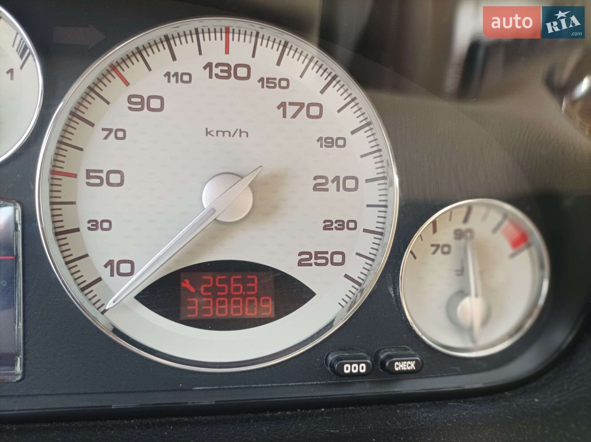 Peugeot 607 2006 VIN VF39UXFVJ92222123 фото оголошення 8 з 15