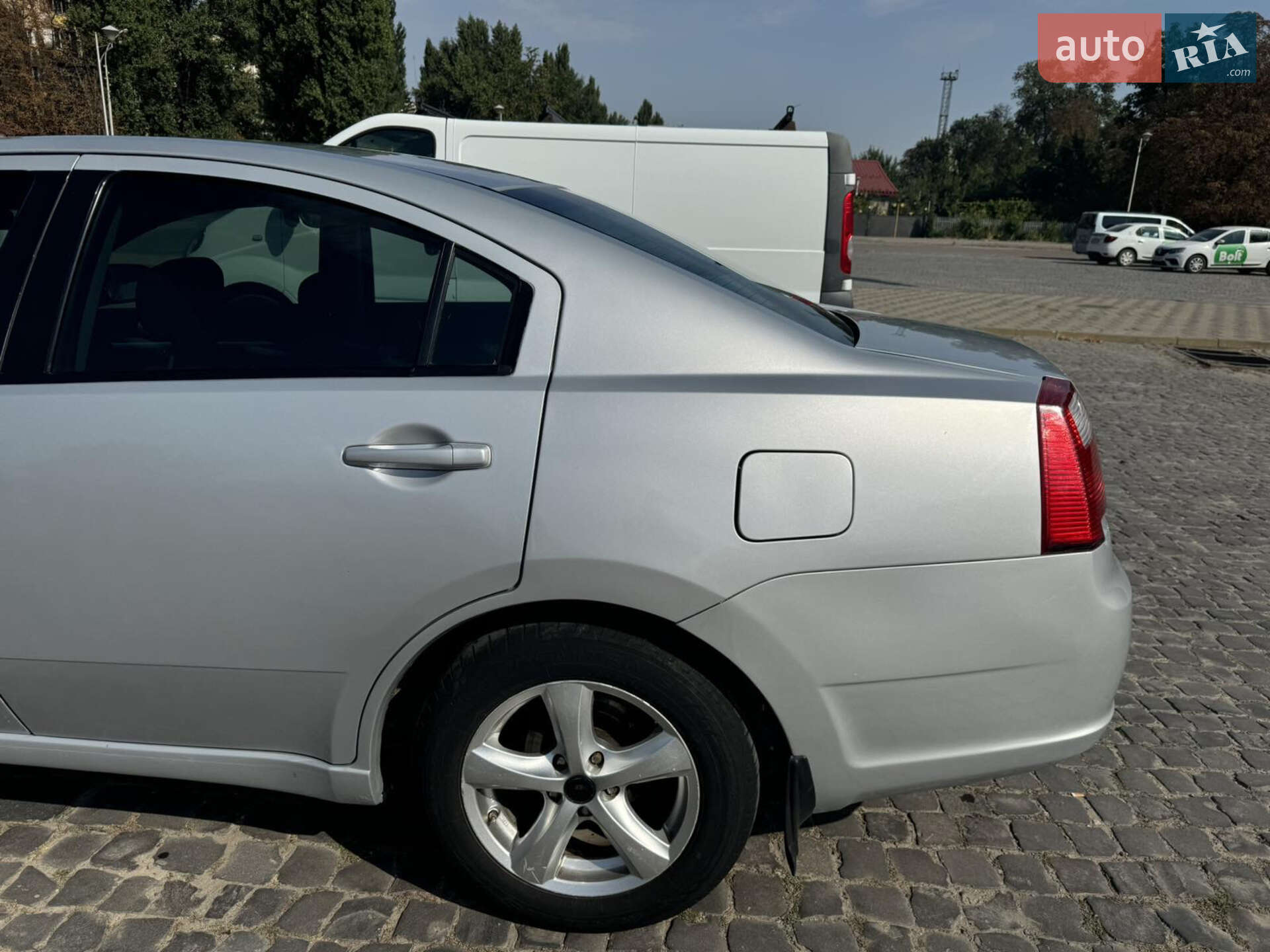 Mitsubishi Galant 2007 VIN 4MBSRDJ1A7E702269 фото оголошення 13 з 13