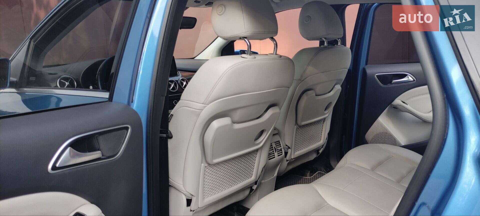 Mercedes-Benz B-Class 2015 VIN WDDVP9AB9FJ006300 фото оголошення 19 з 31