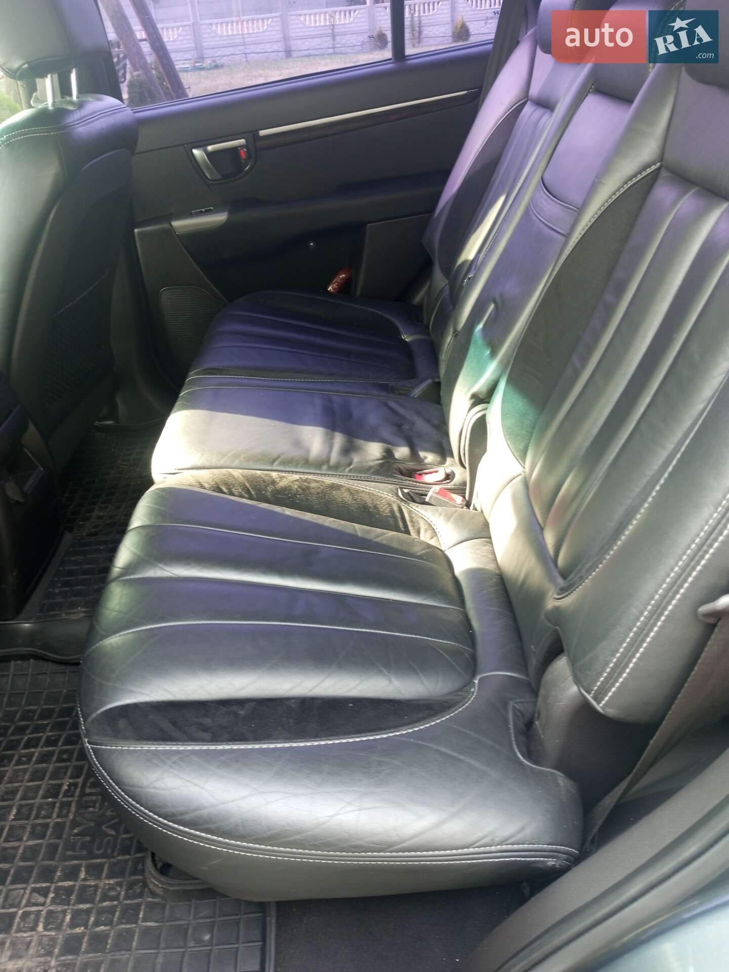 Hyundai Santa FE 2011 VIN KMHSH81XDBU774948 фото оголошення 3 з 4