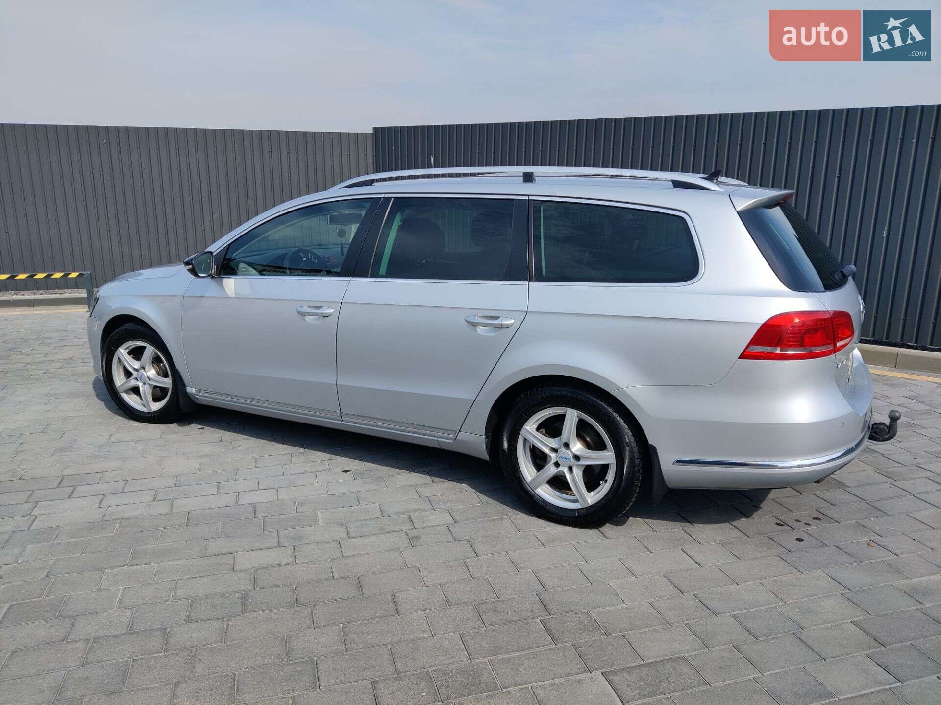 Volkswagen Passat 2014 VIN WVWZZZ3CZFE009266 фото оголошення 2 з 13
