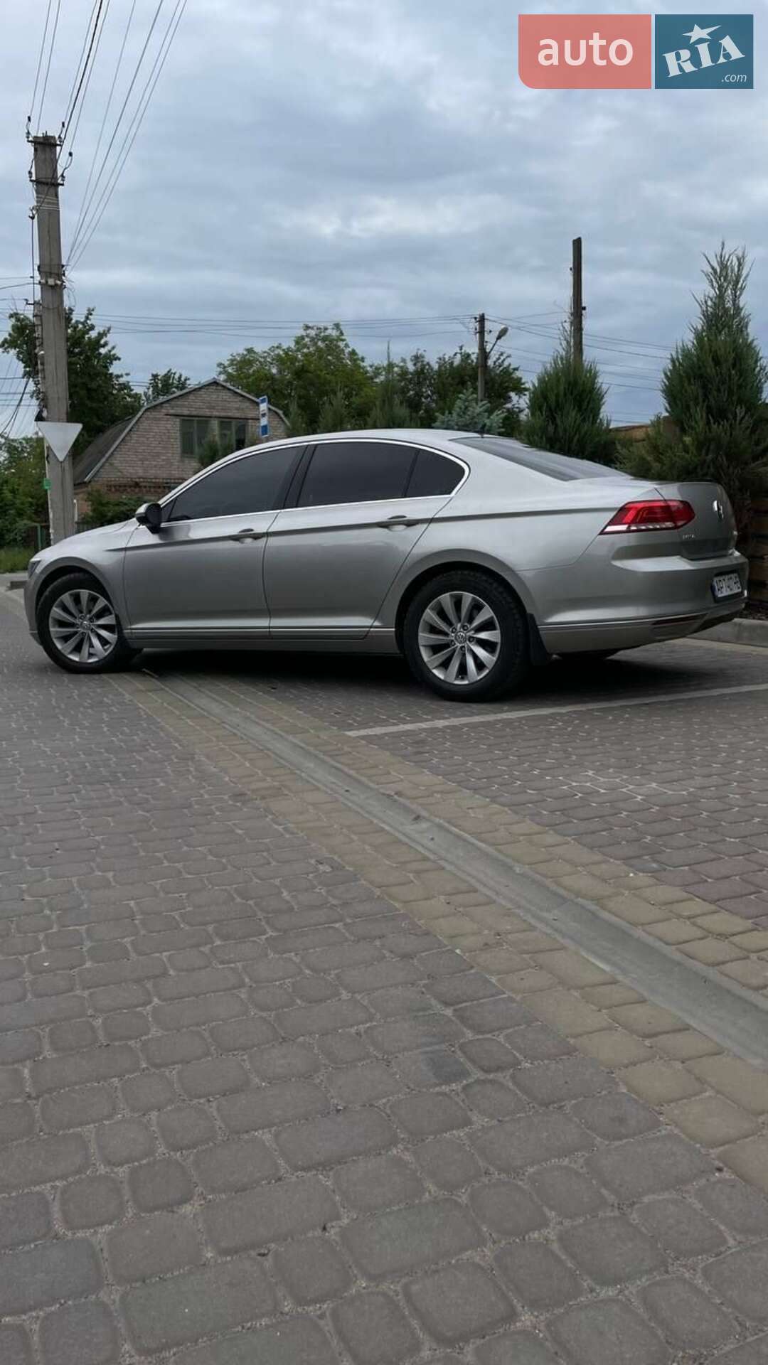 Volkswagen Passat 2015 VIN WVWZZZ3CZFE525527 фото оголошення 2 з 12