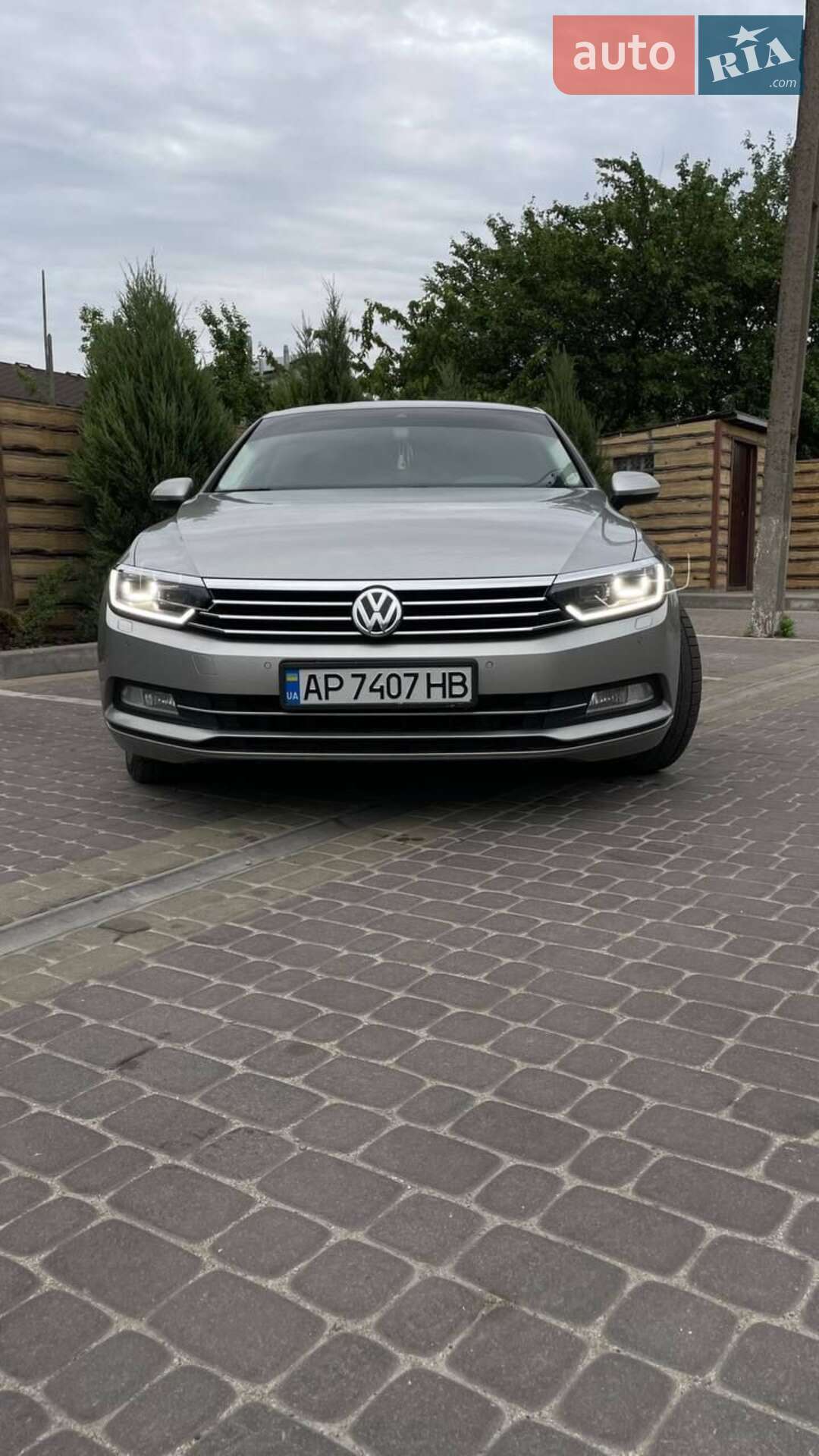 Volkswagen Passat 2015 VIN WVWZZZ3CZFE525527 фото оголошення 4 з 12