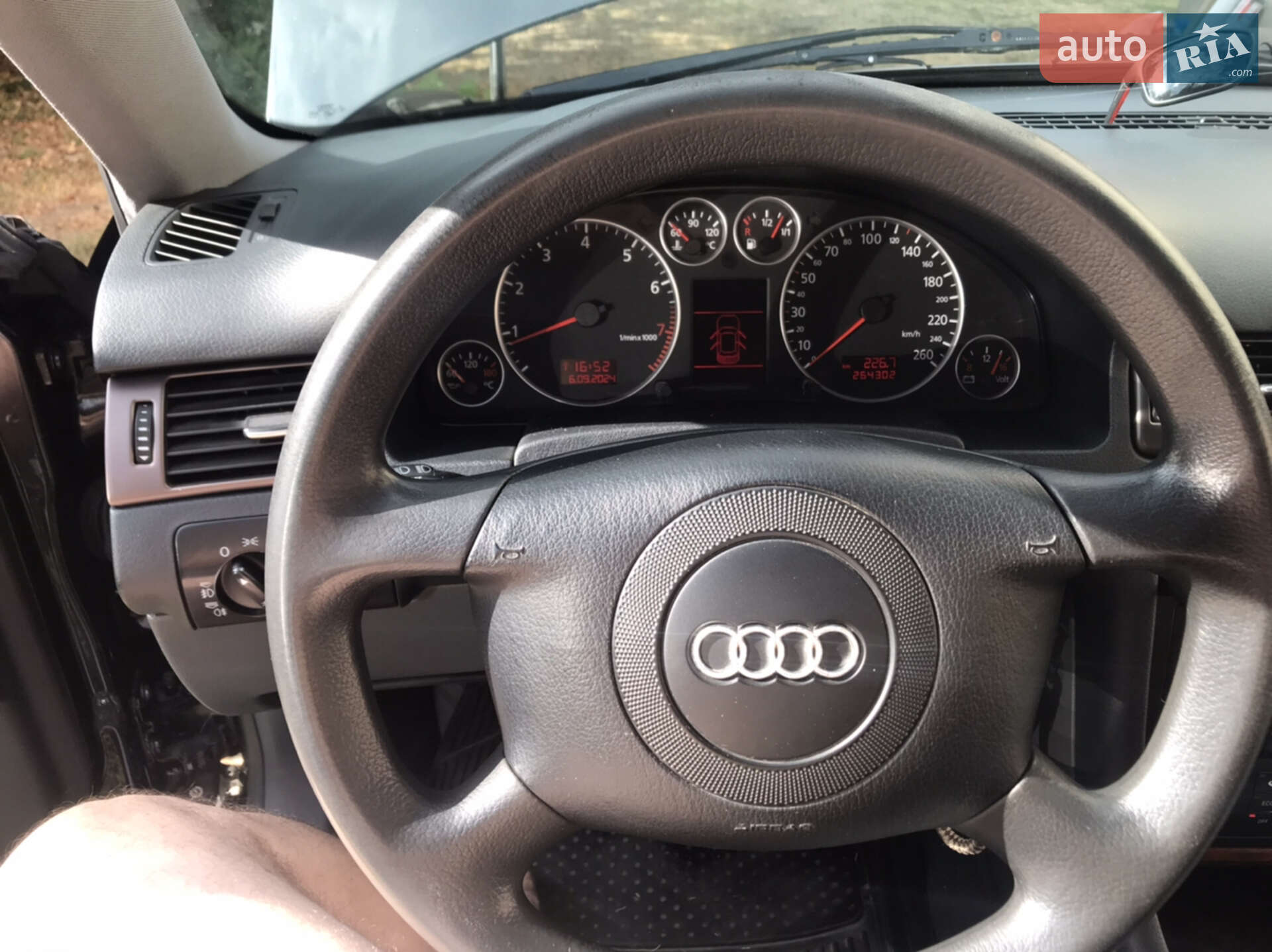 Audi A6 2001 VIN WAUZZZ4BZ1N116093 фото оголошення 44 з 72