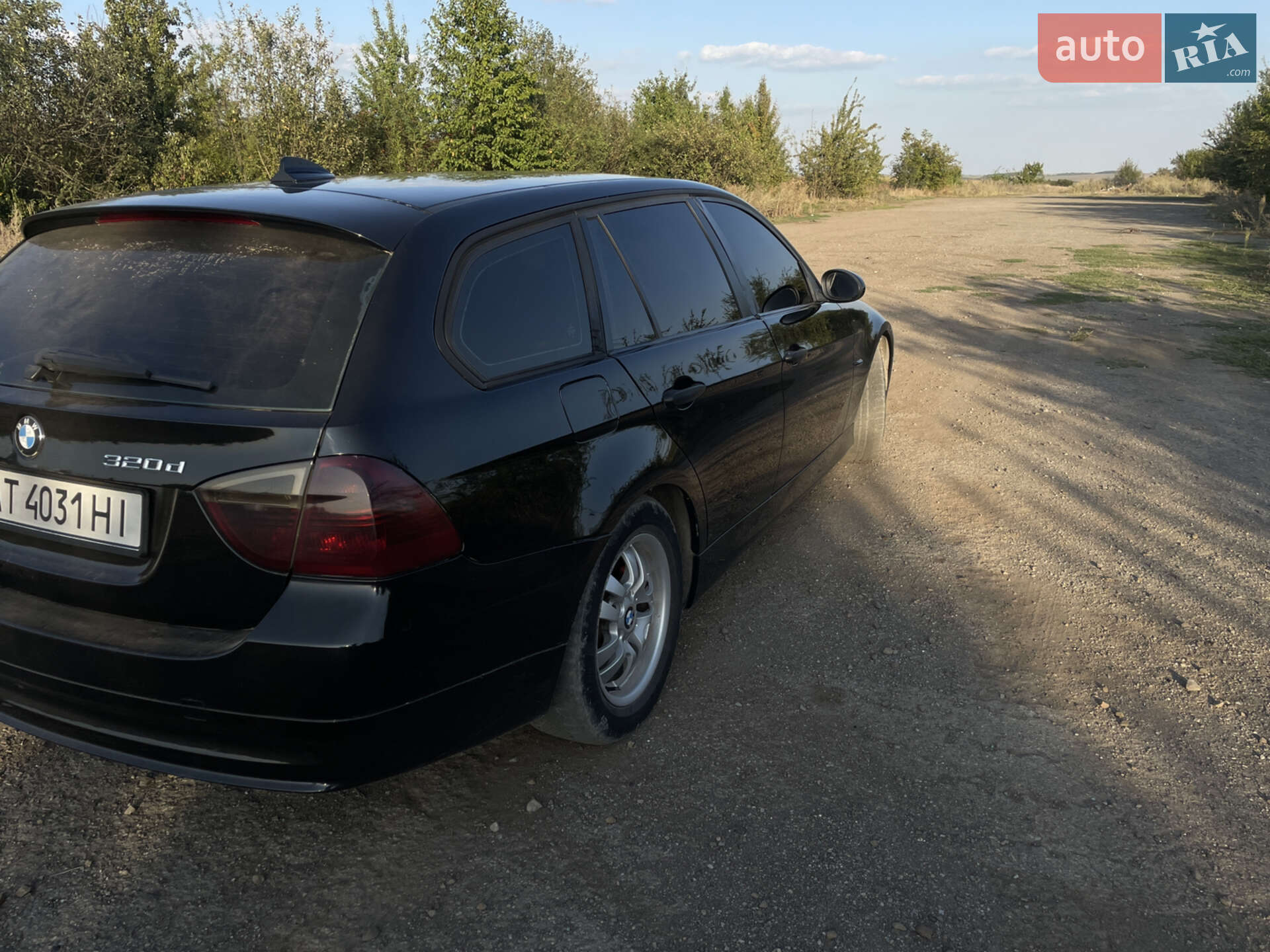 BMW 3 Series 2005 VIN WBAVU31080KY07586 фото оголошення 5 з 11