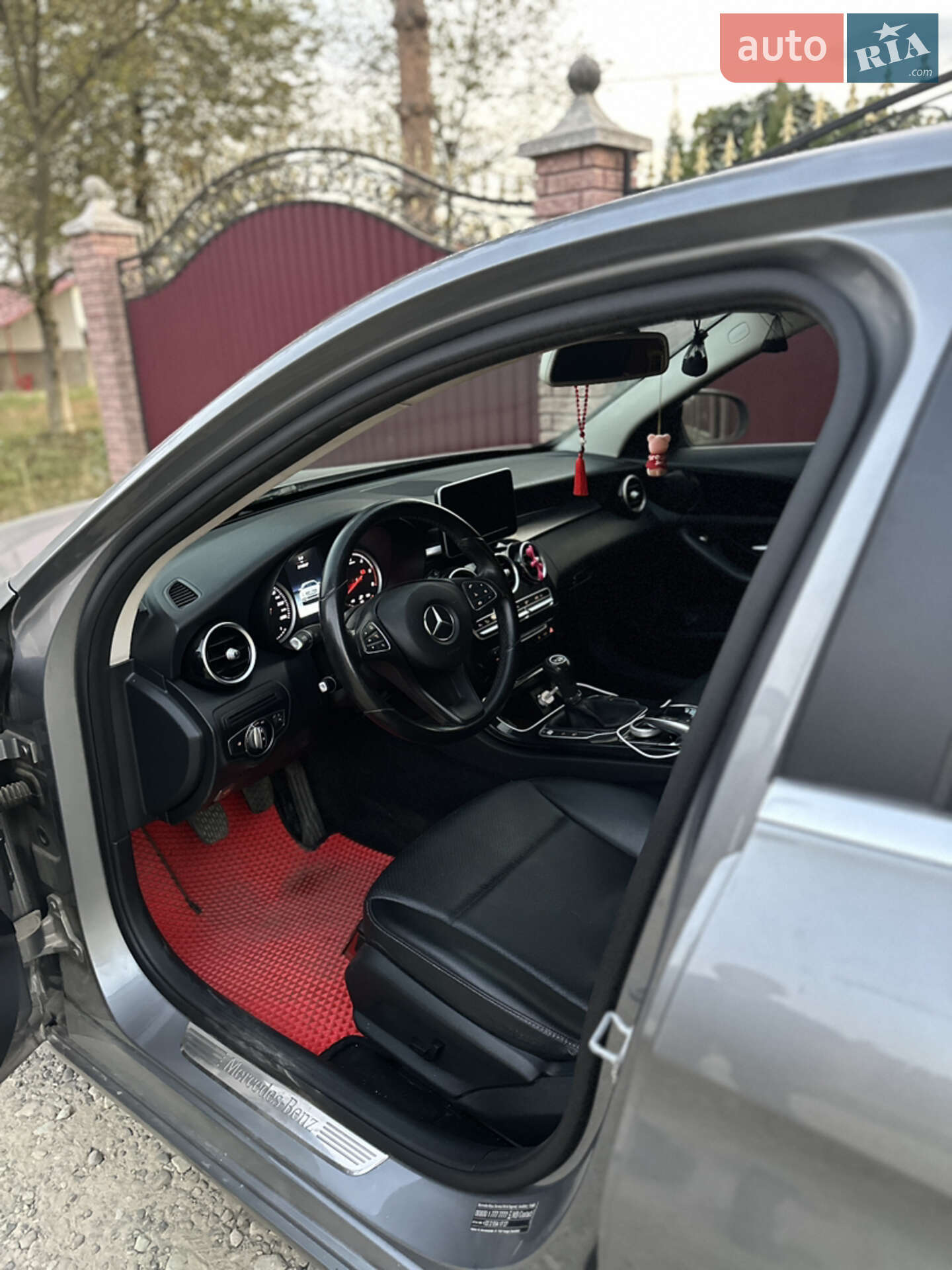 Mercedes-Benz C Class 2015 VIN WDD2050361R075712 фото оголошення 3 з 22