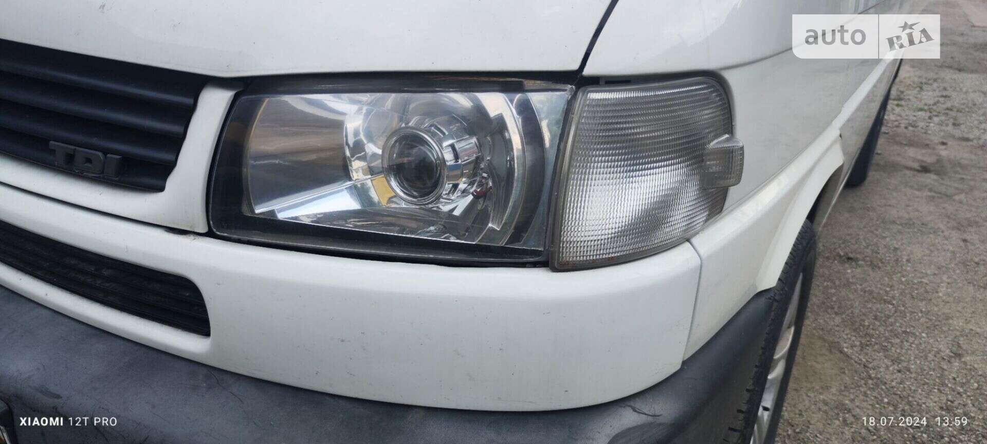 Volkswagen Transporter 2001 VIN WV1ZZZ70Z1H146688 фото оголошення 14 з 32