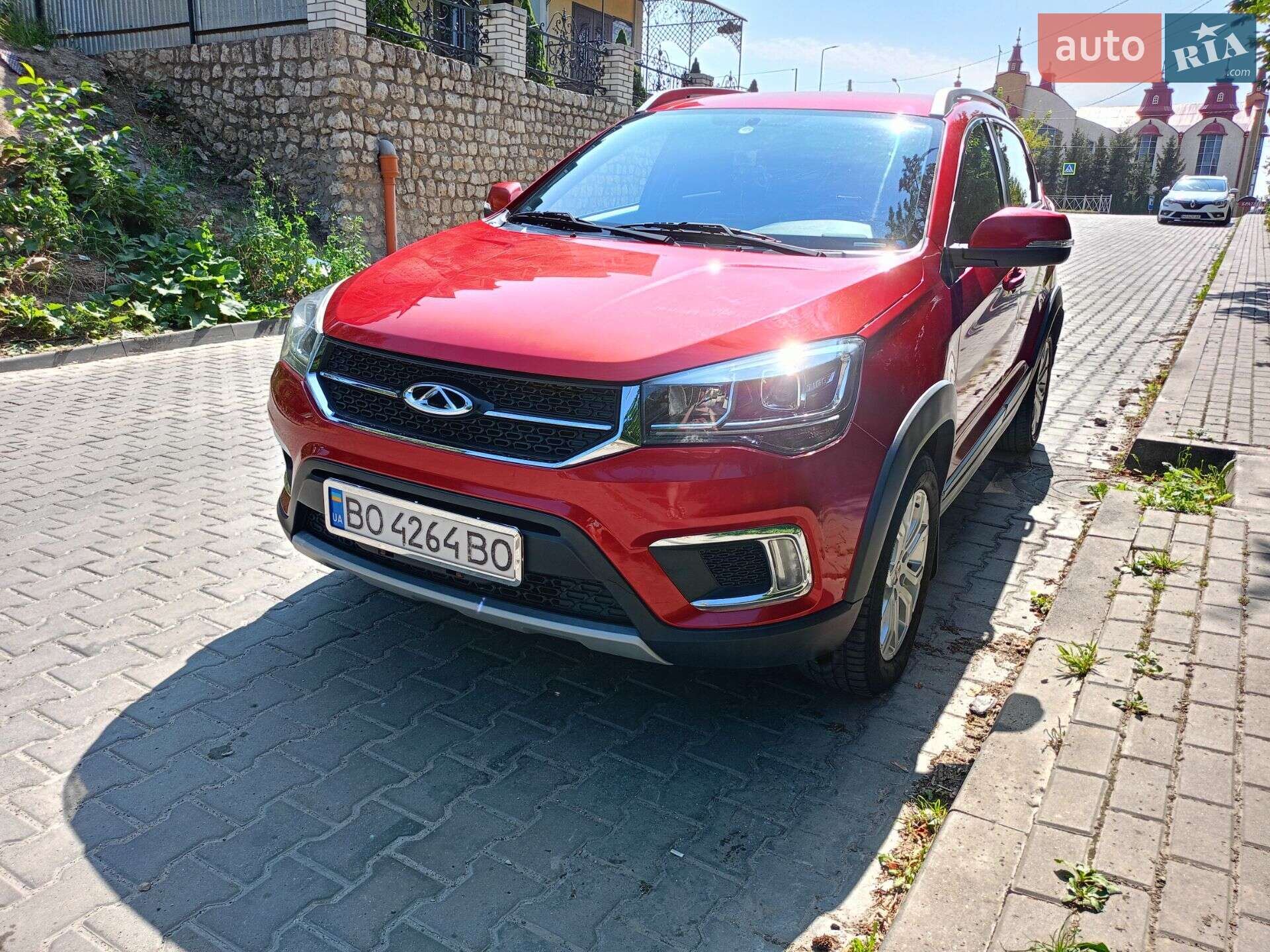 Chery Tiggo 2 2018 VIN LVVDB11B0JE033687 фото оголошення 2 з 35