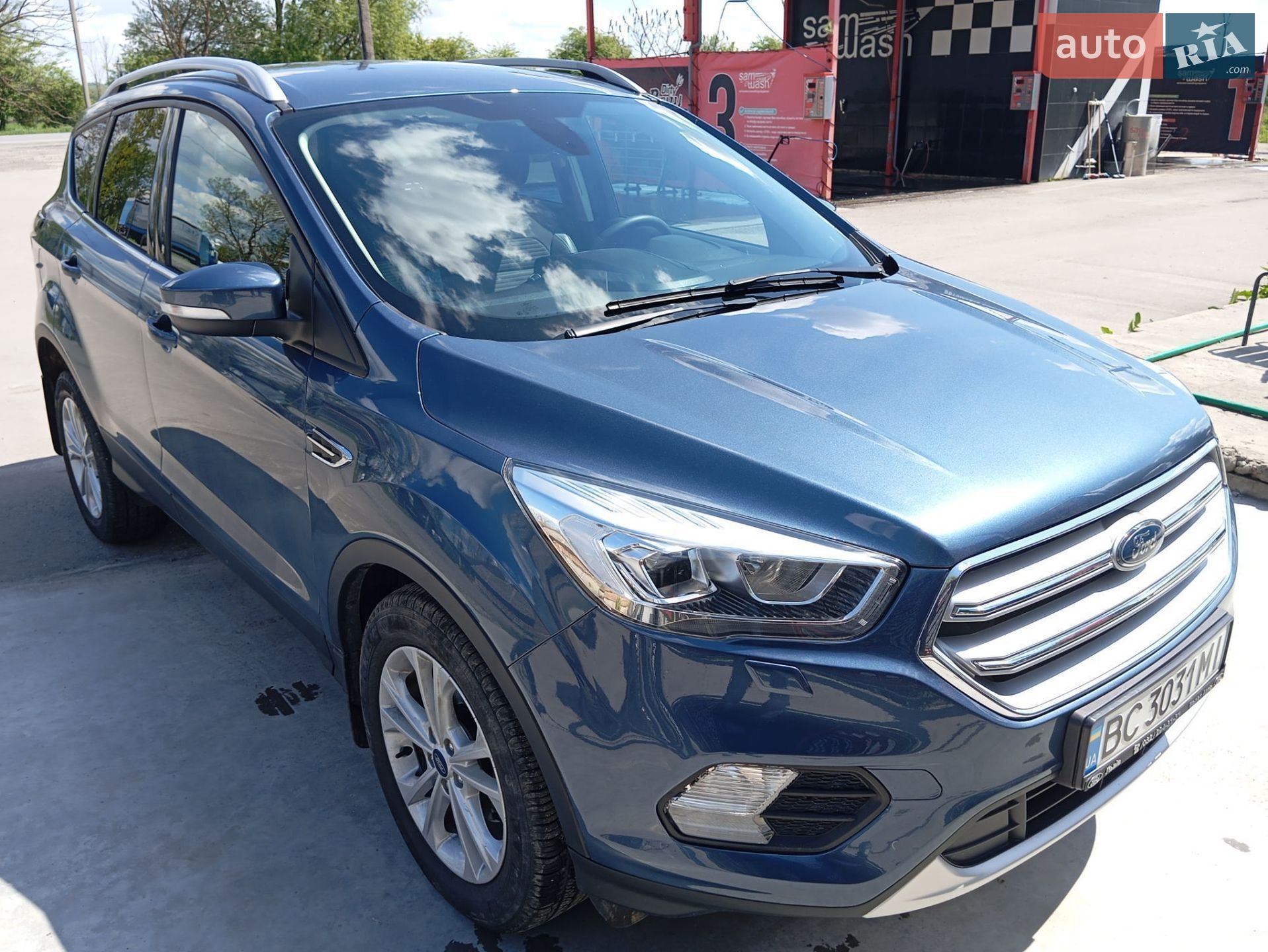 Ford Kuga 2019 VIN WF0AXXWPMAKM24591 фото оголошення 5 з 19