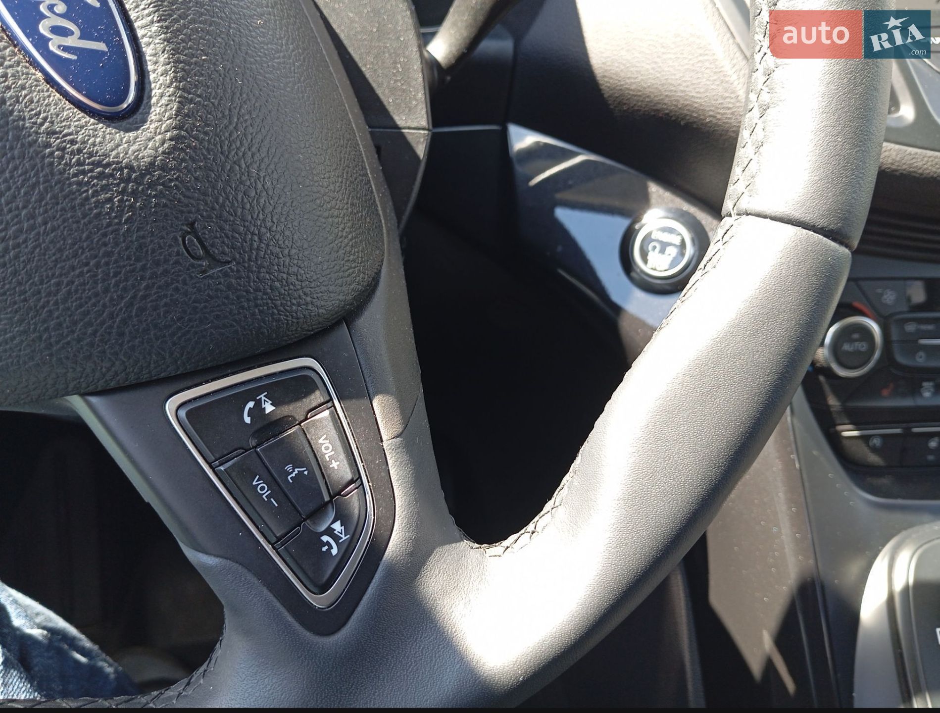 Ford Kuga 2019 VIN WF0AXXWPMAKM24591 фото оголошення 6 з 19