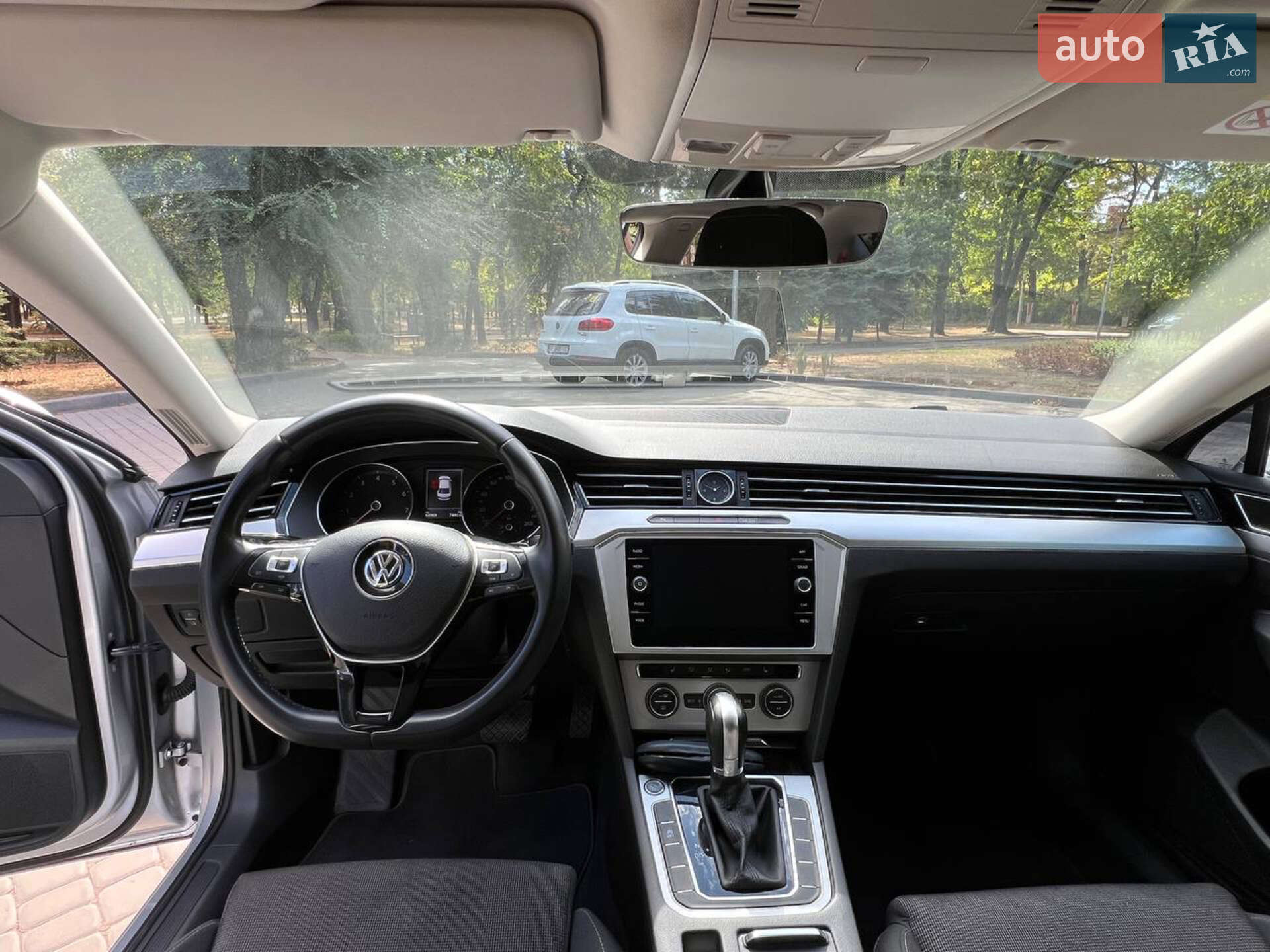 Volkswagen Passat 2018 VIN WVWZZZ3CZKE017306 фото оголошення 30 з 44