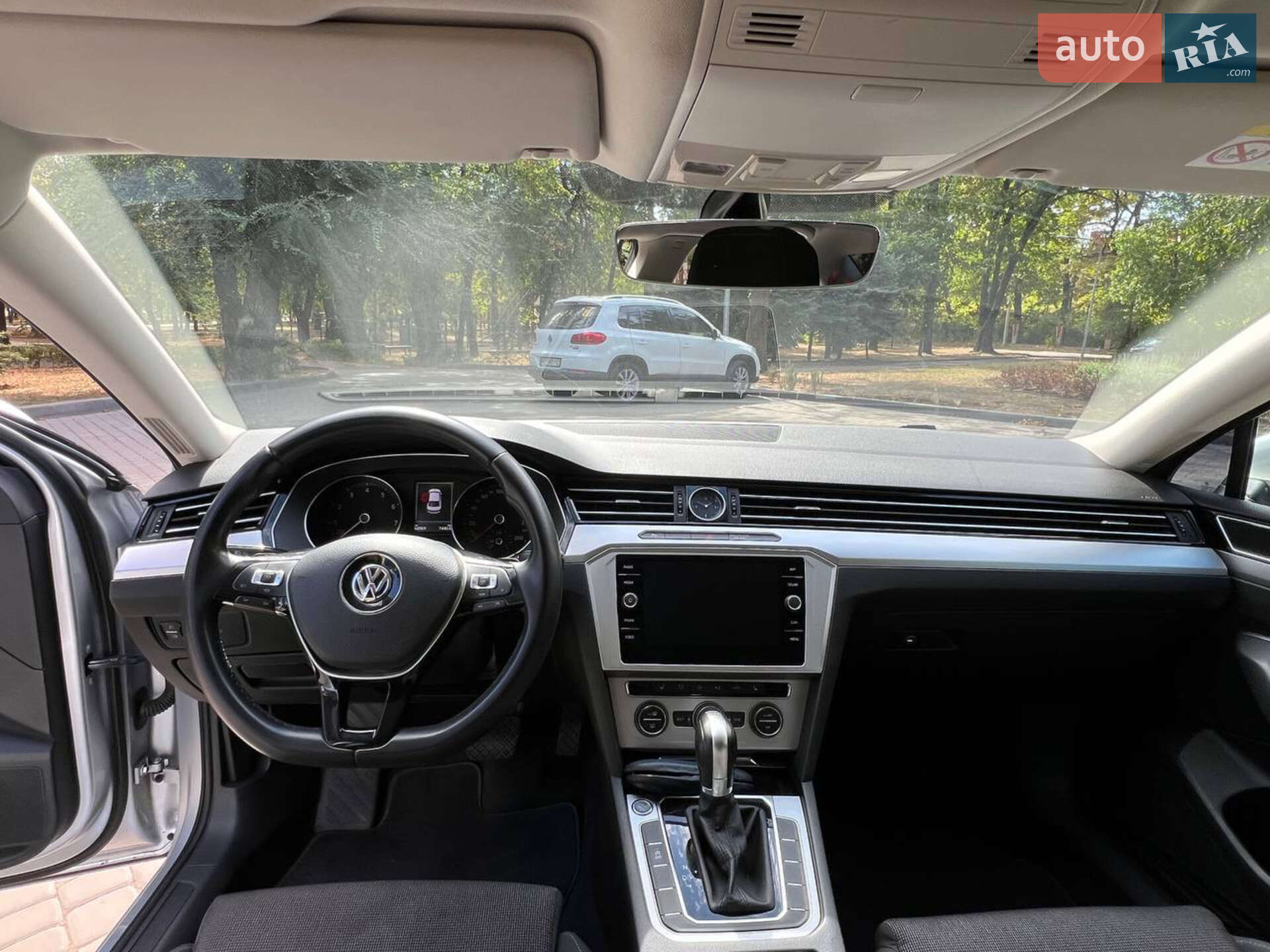 Volkswagen Passat 2018 VIN WVWZZZ3CZKE017306 фото оголошення 31 з 44