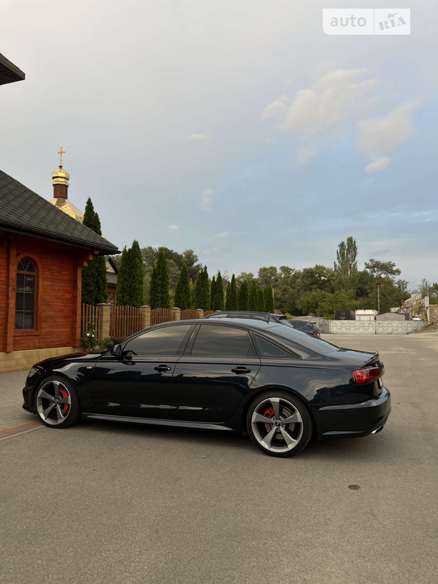 Audi A6 2016 VIN WAUC8AFC2HN036796 фото оголошення 5 з 17