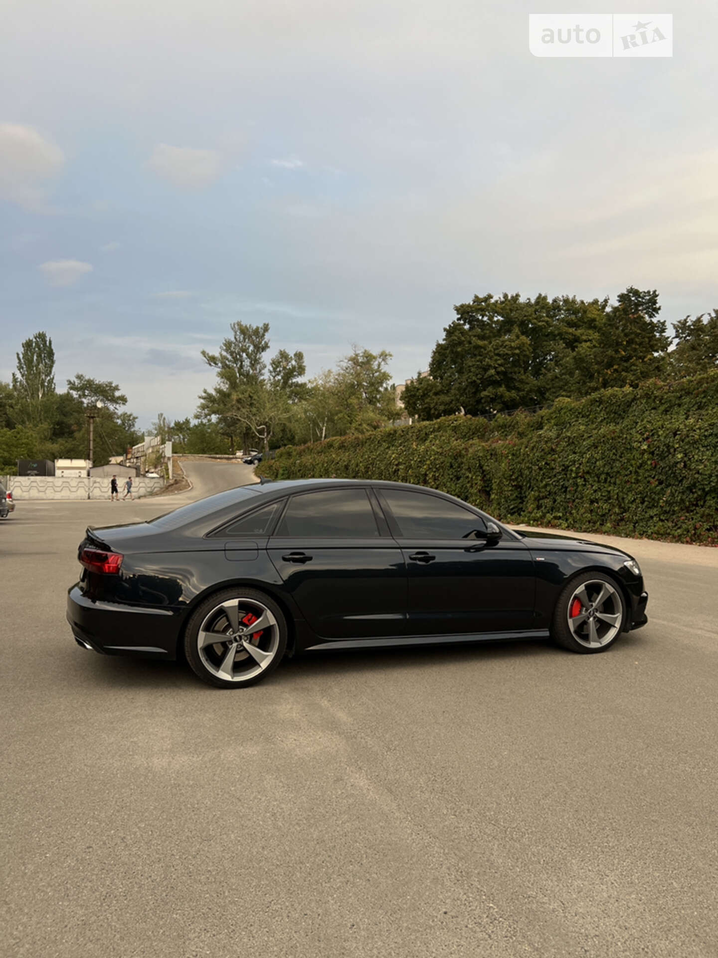 Audi A6 2016 VIN WAUC8AFC2HN036796 фото оголошення 13 з 17